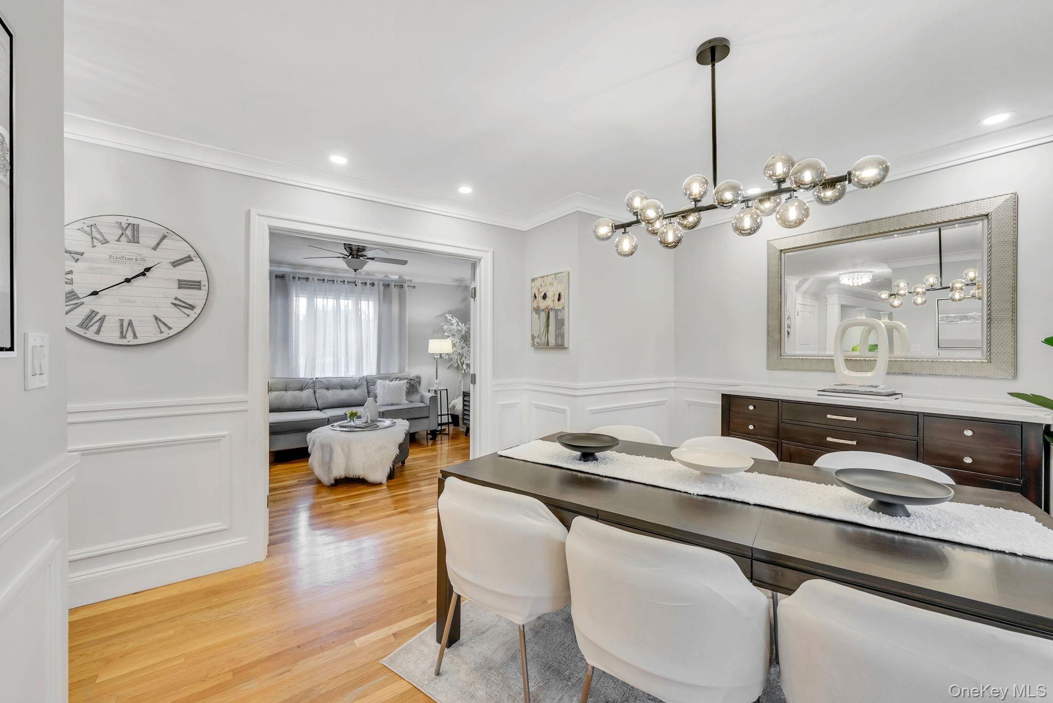 #11 photo, 248 Arnold Avenue, West Babylon , NY 11704