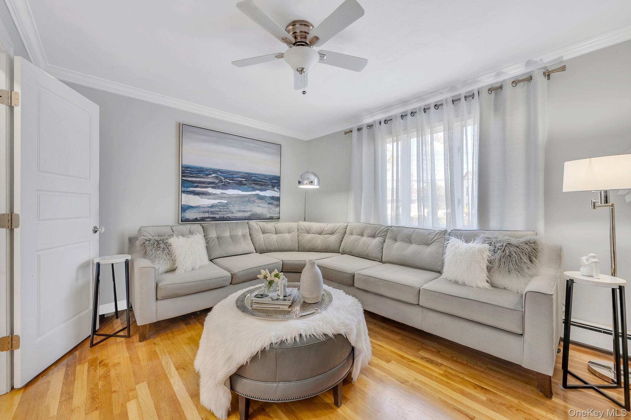 #14 photo, 248 Arnold Avenue, West Babylon , NY 11704