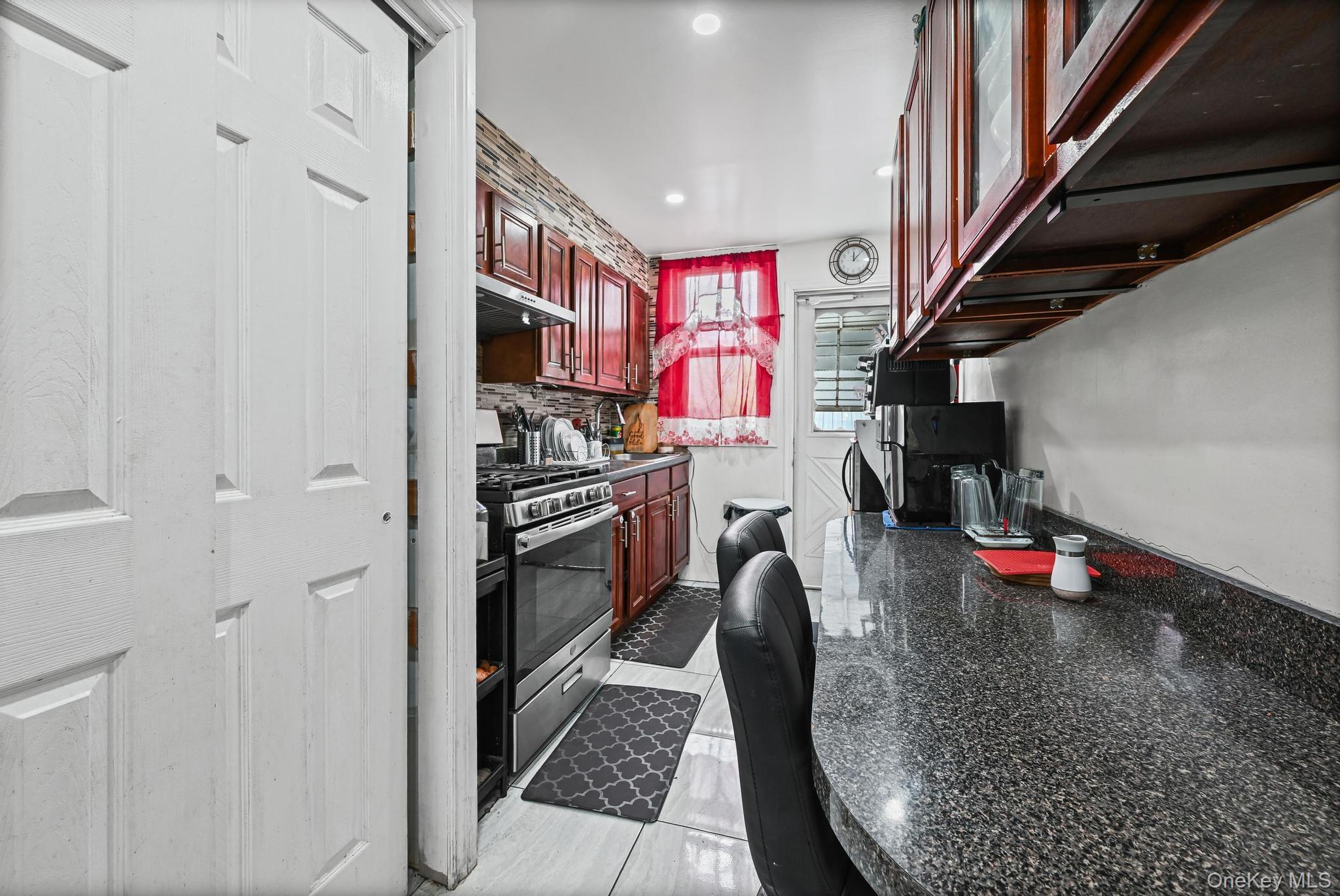 #6 photo, 90-16 76 Street, Woodhaven , NY 11421