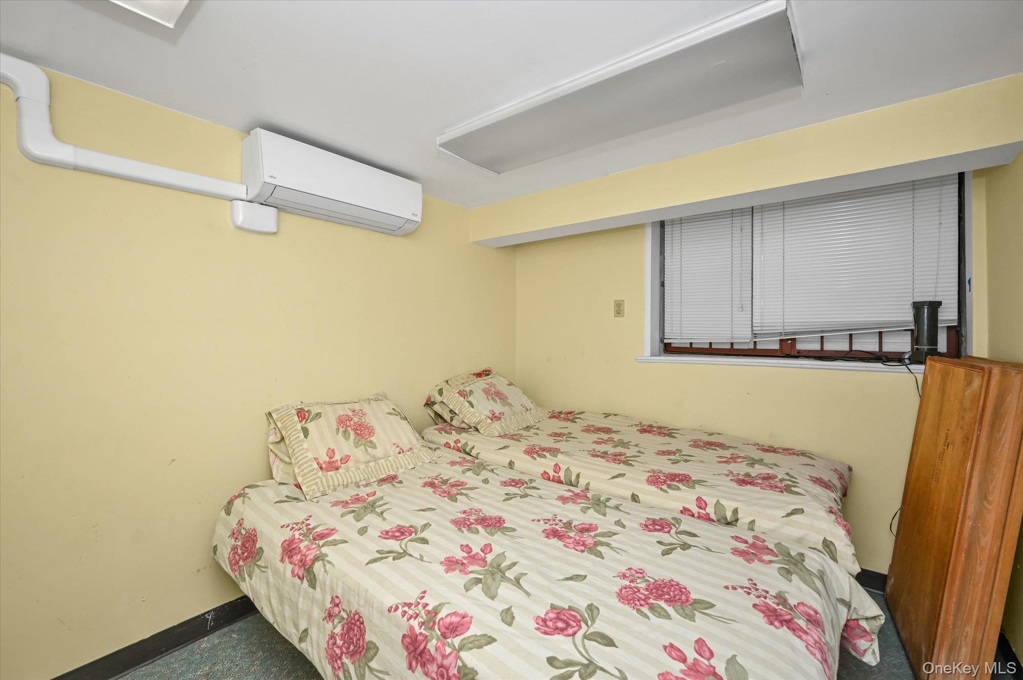 #15 photo, 73-41 141st Place, Kew Garden Hills , NY 11367