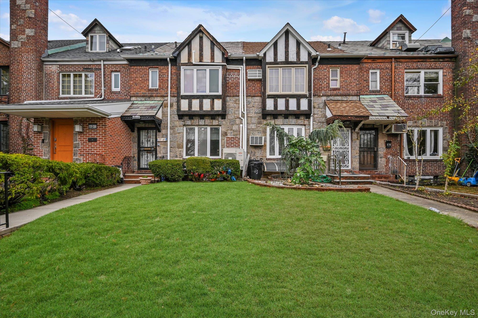 #18 photo, 73-41 141st Place, Kew Garden Hills , NY 11367