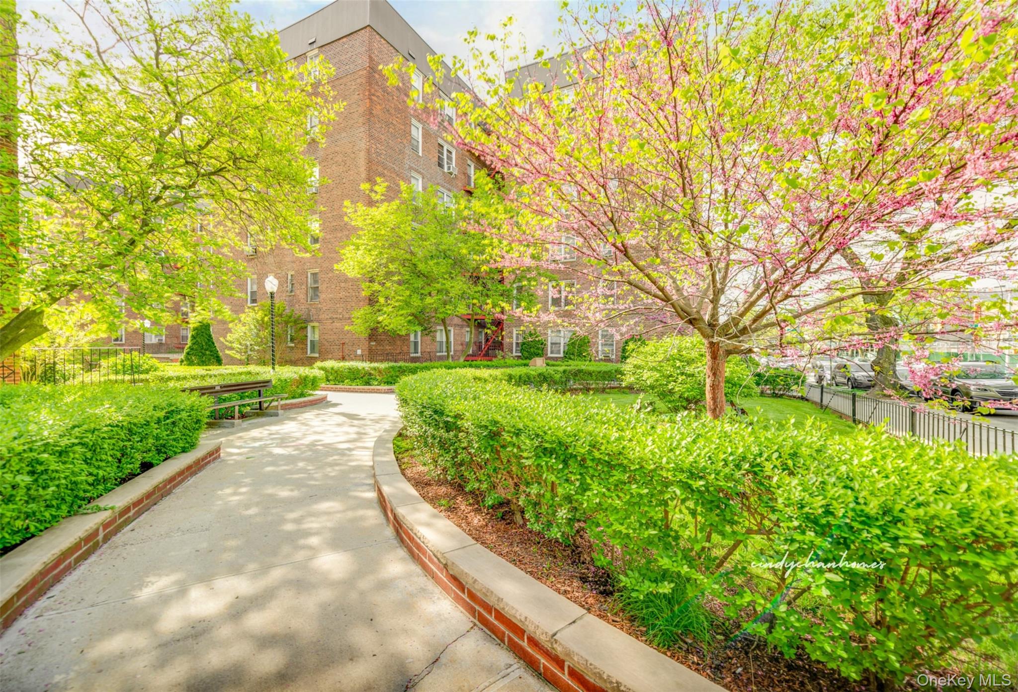 #1 photo, 66-40 108th Street, Forest Hills , NY 11375