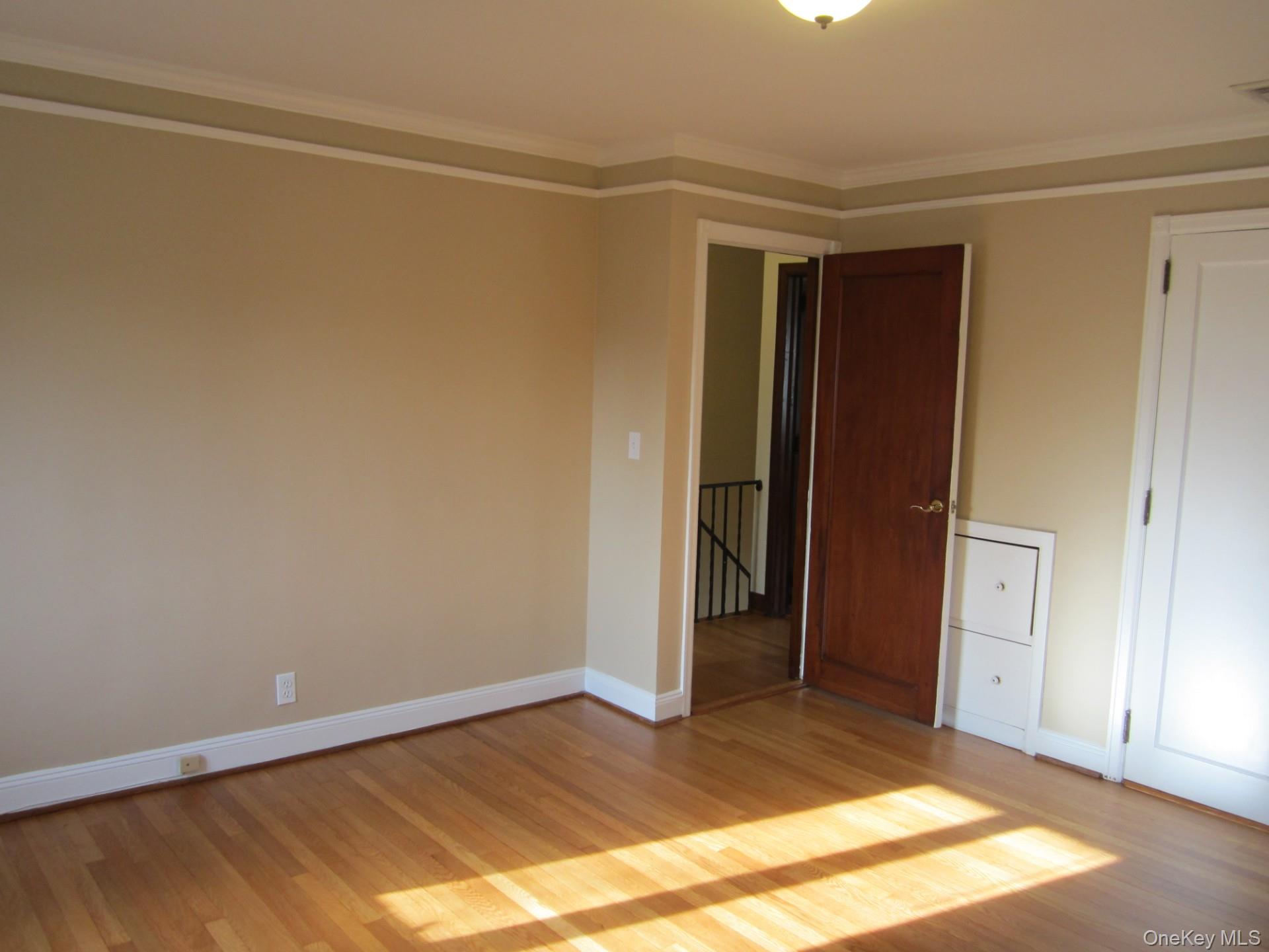 #16 photo, 73 Sheridan Avenue, Williston Park , NY 11596