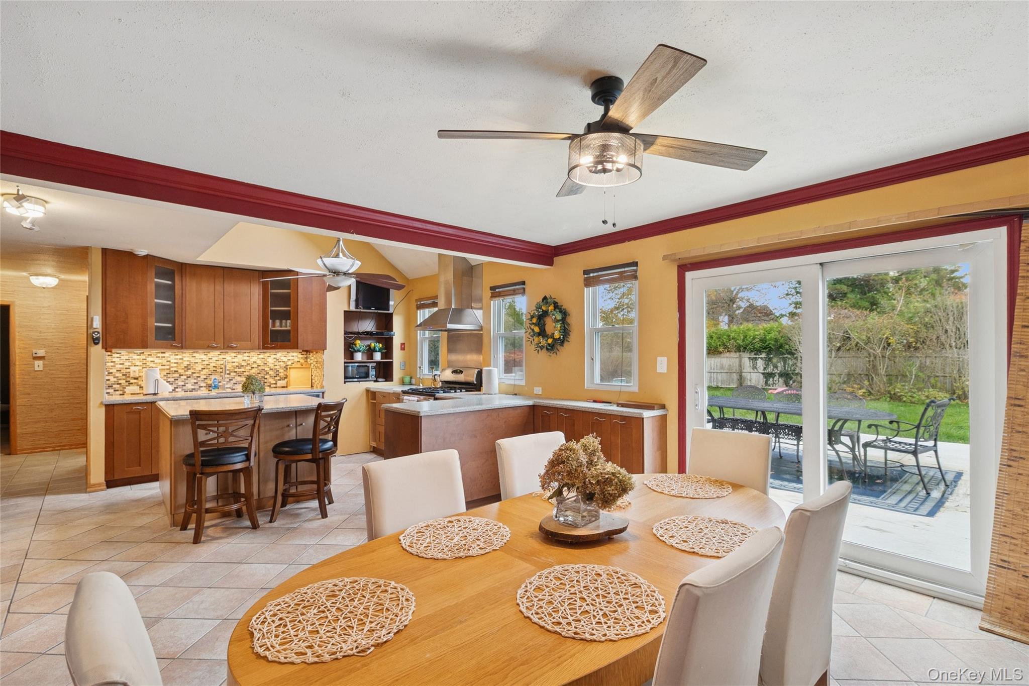 #17 photo, 3 Meadowgrass Lane, Southampton , NY 11968