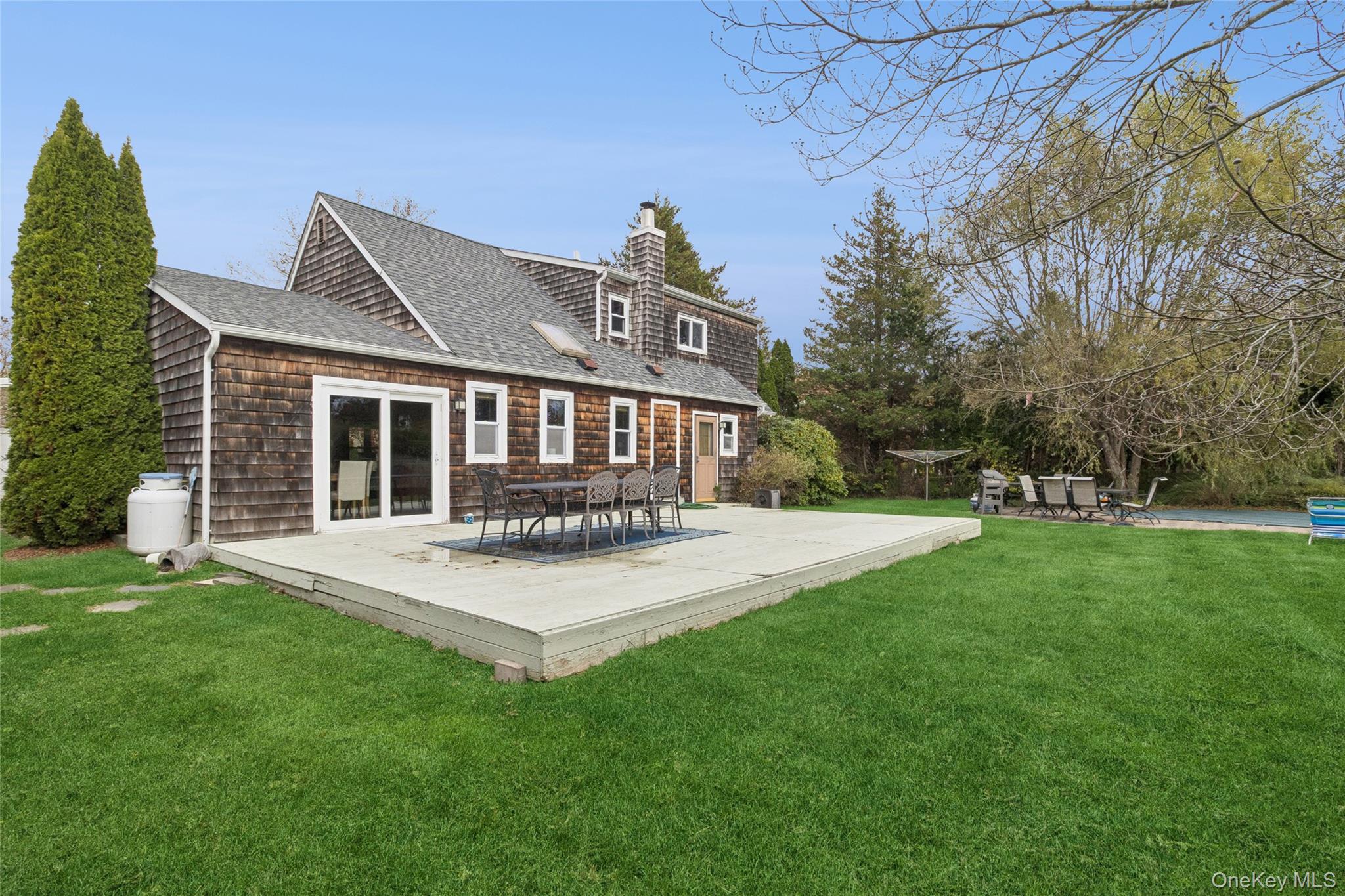 #6 photo, 3 Meadowgrass Lane, Southampton , NY 11968