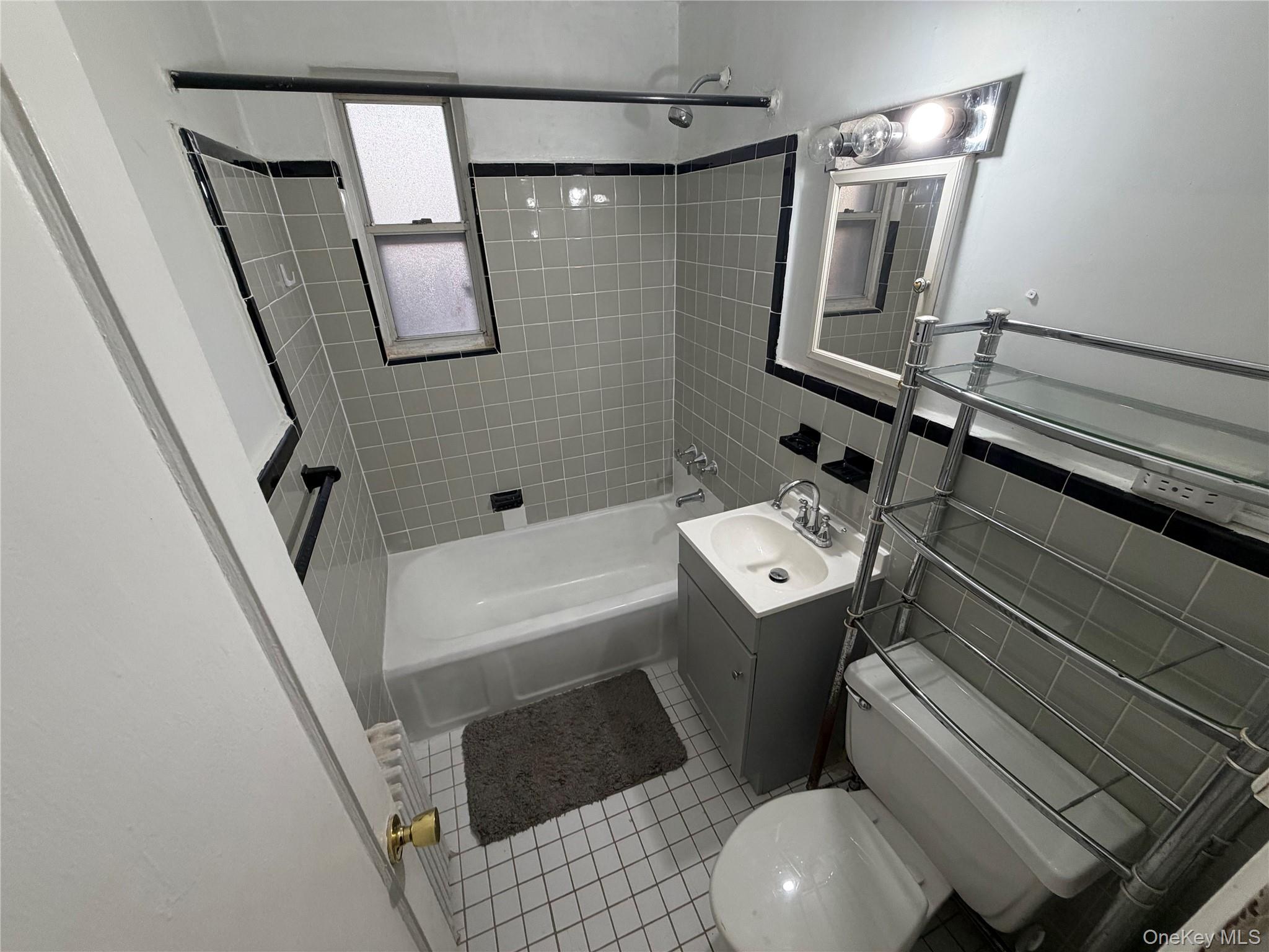 #15 photo, 247-41 77th Crescent, クイーンズ区 Bellerose , NY 11426