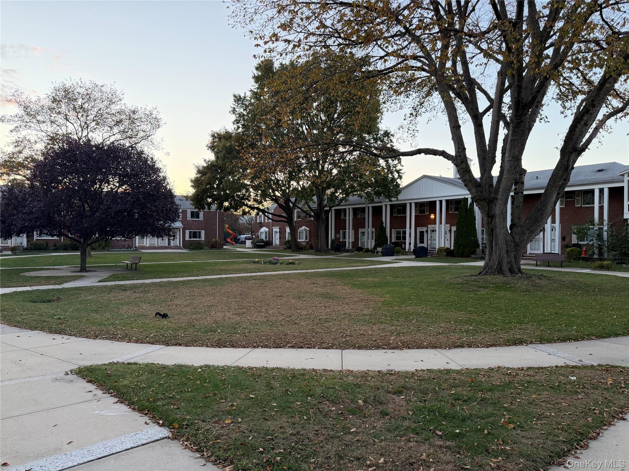 #7 photo, 247-41 77th Crescent, クイーンズ区 Bellerose , NY 11426