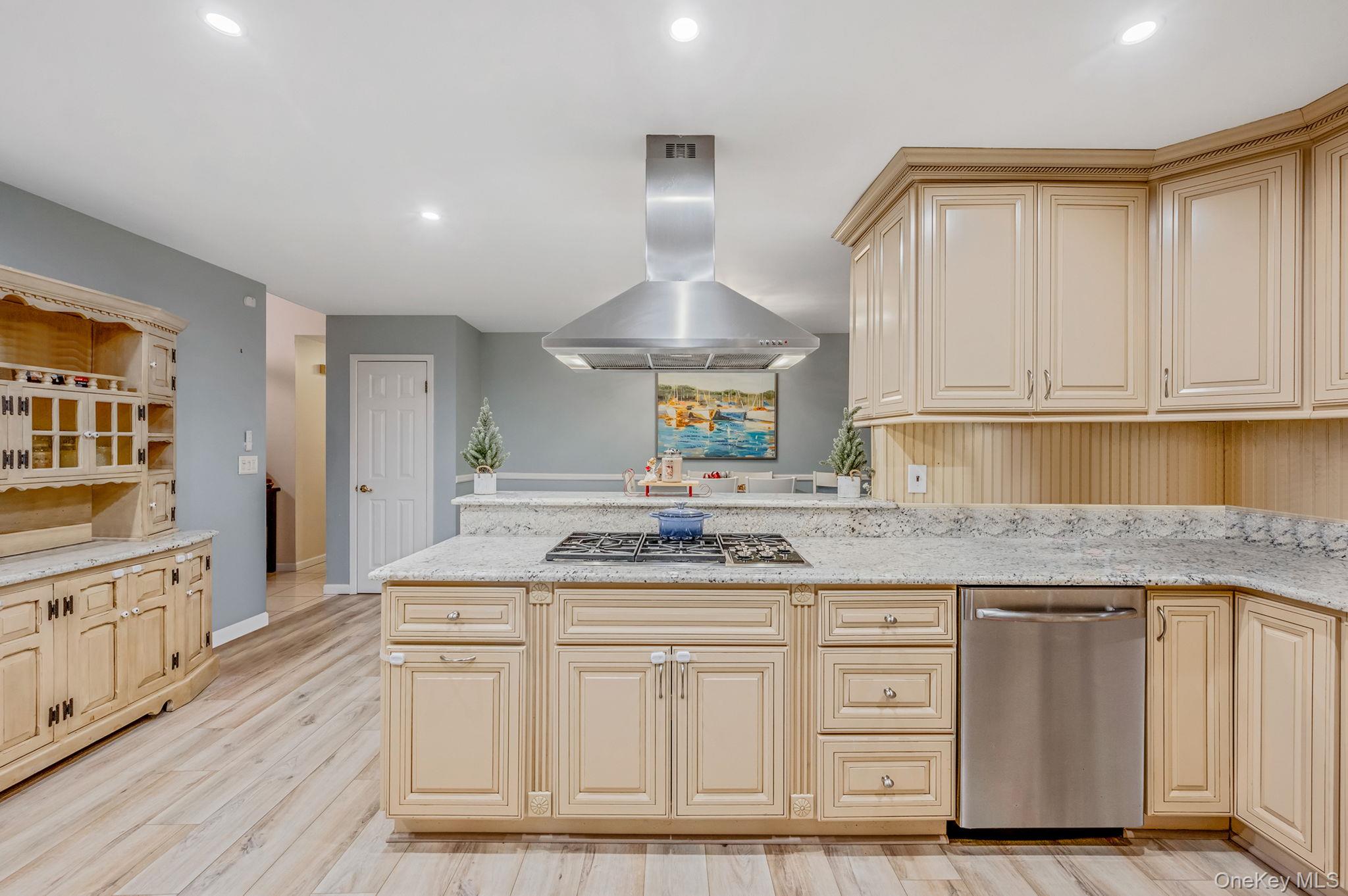 #18 photo, 1 Fuller Drive, Ridge , NY 11961