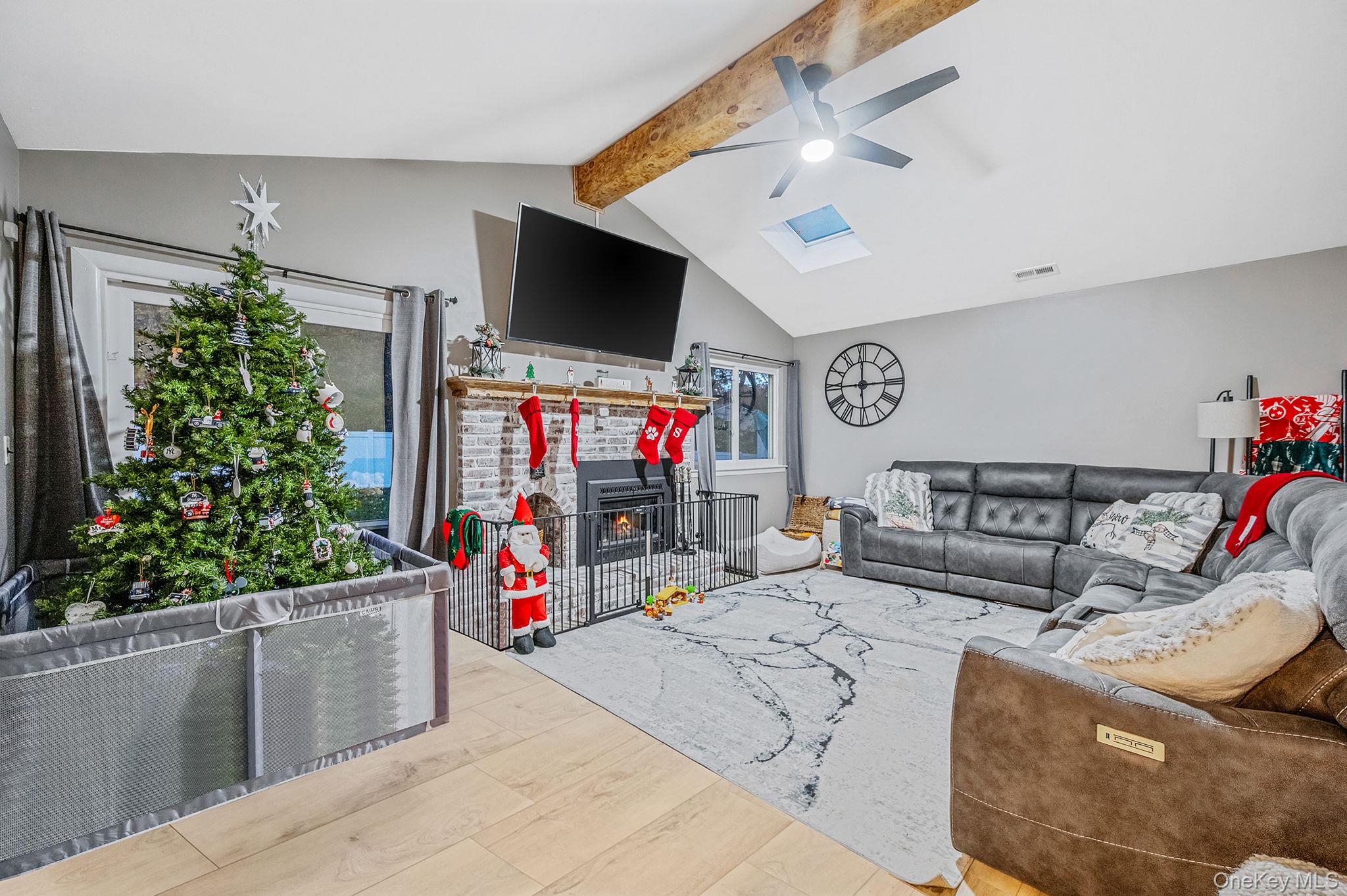 #19 photo, 1 Fuller Drive, Ridge , NY 11961