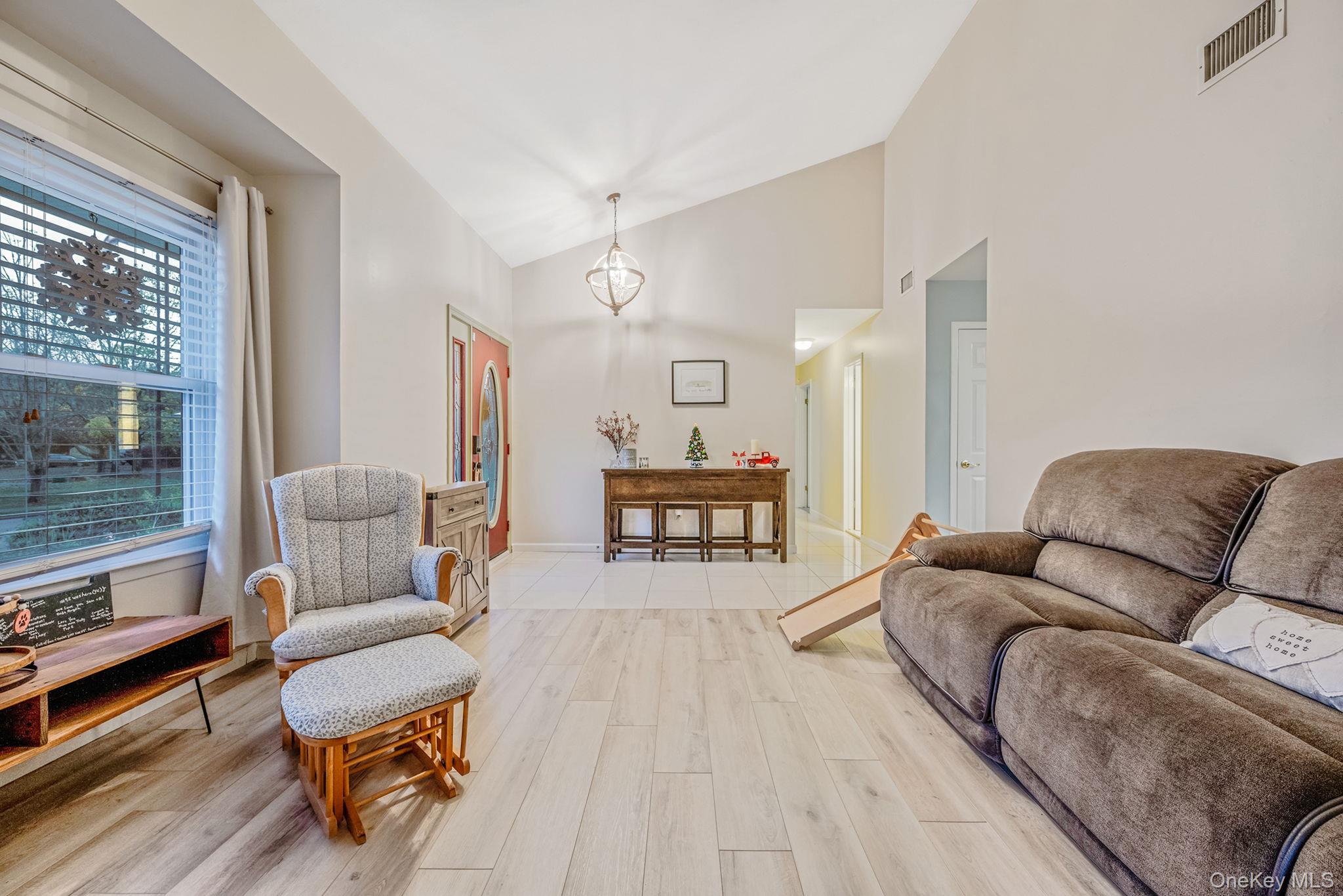 #9 photo, 1 Fuller Drive, Ridge , NY 11961