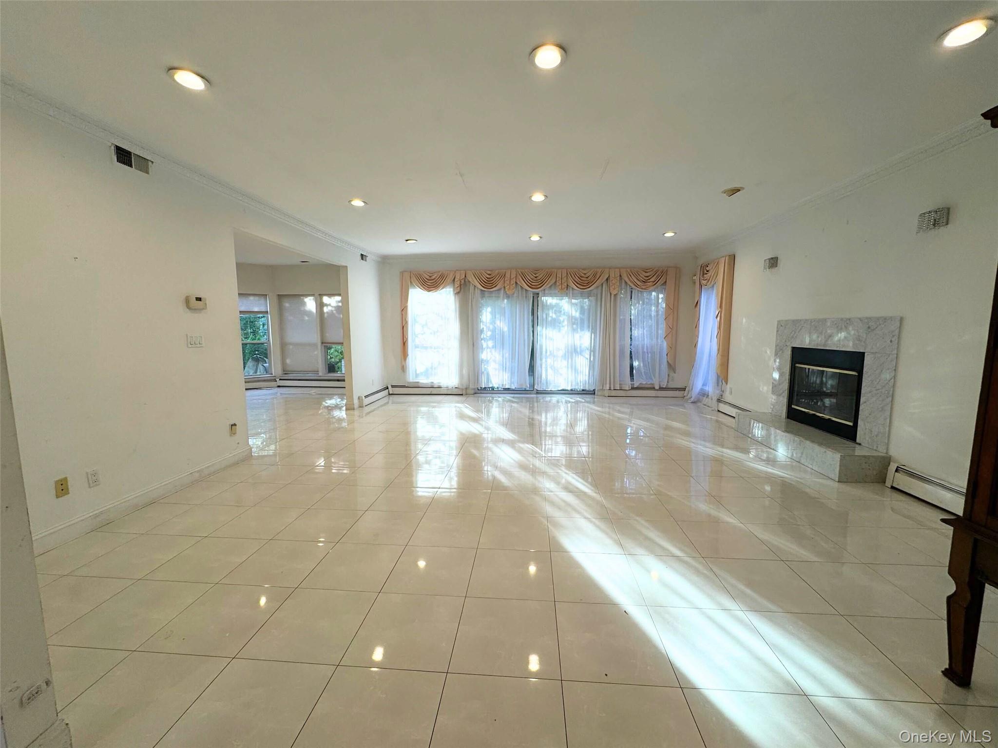 #16 photo, 21 Cary Road, Great Neck , NY 11021