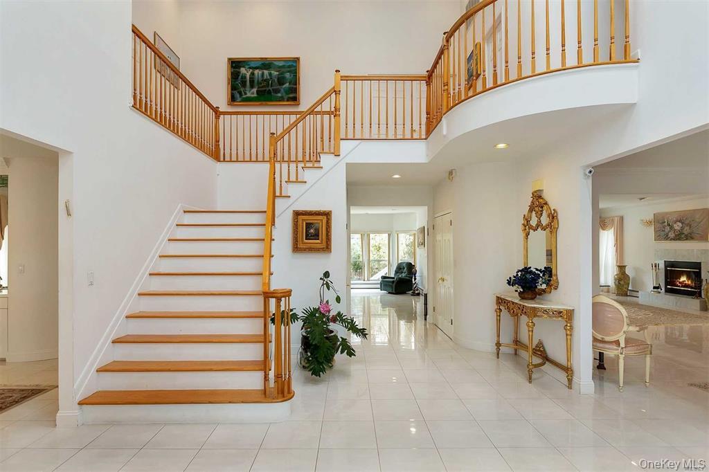 #3 photo, 21 Cary Road, Great Neck , NY 11021