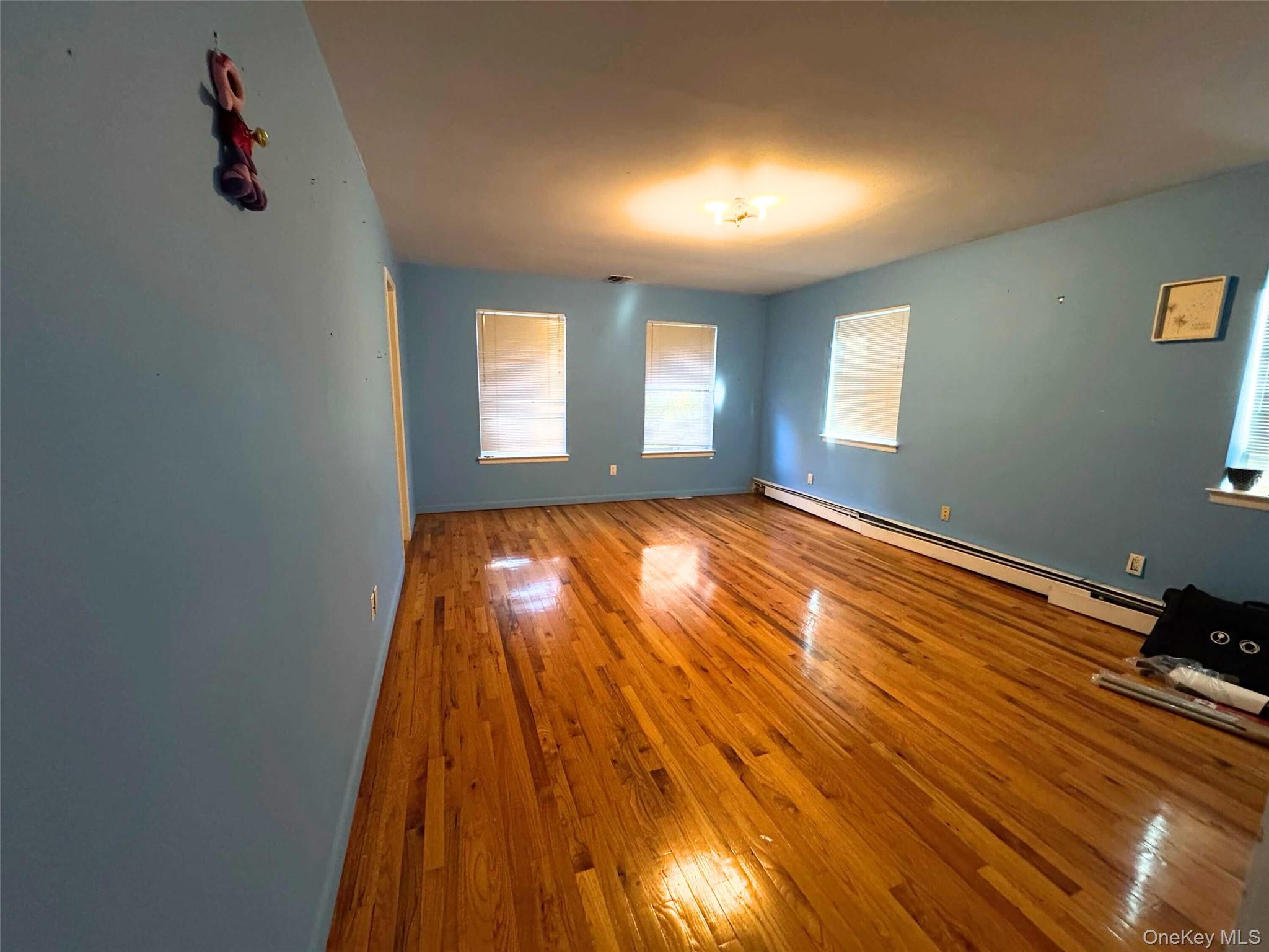 #9 photo, 21 Cary Road, Great Neck , NY 11021