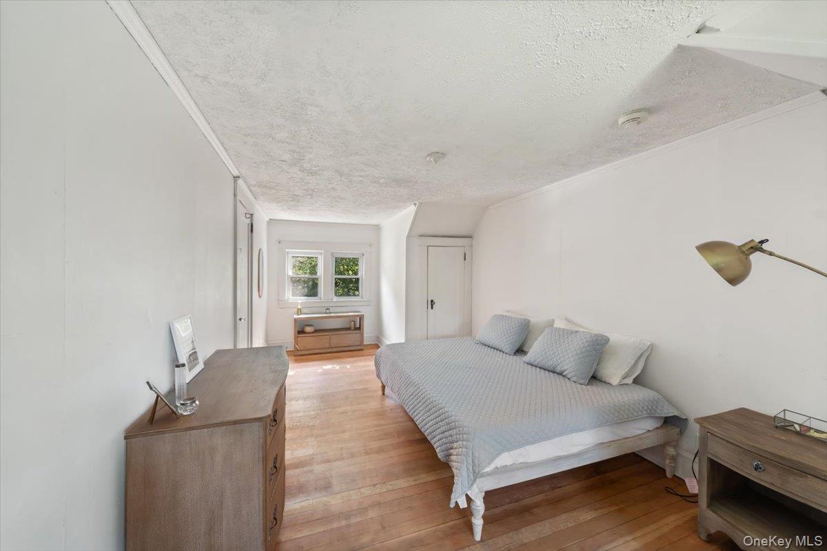 #11 photo, 157 Route 100, Katonah , NY 10536