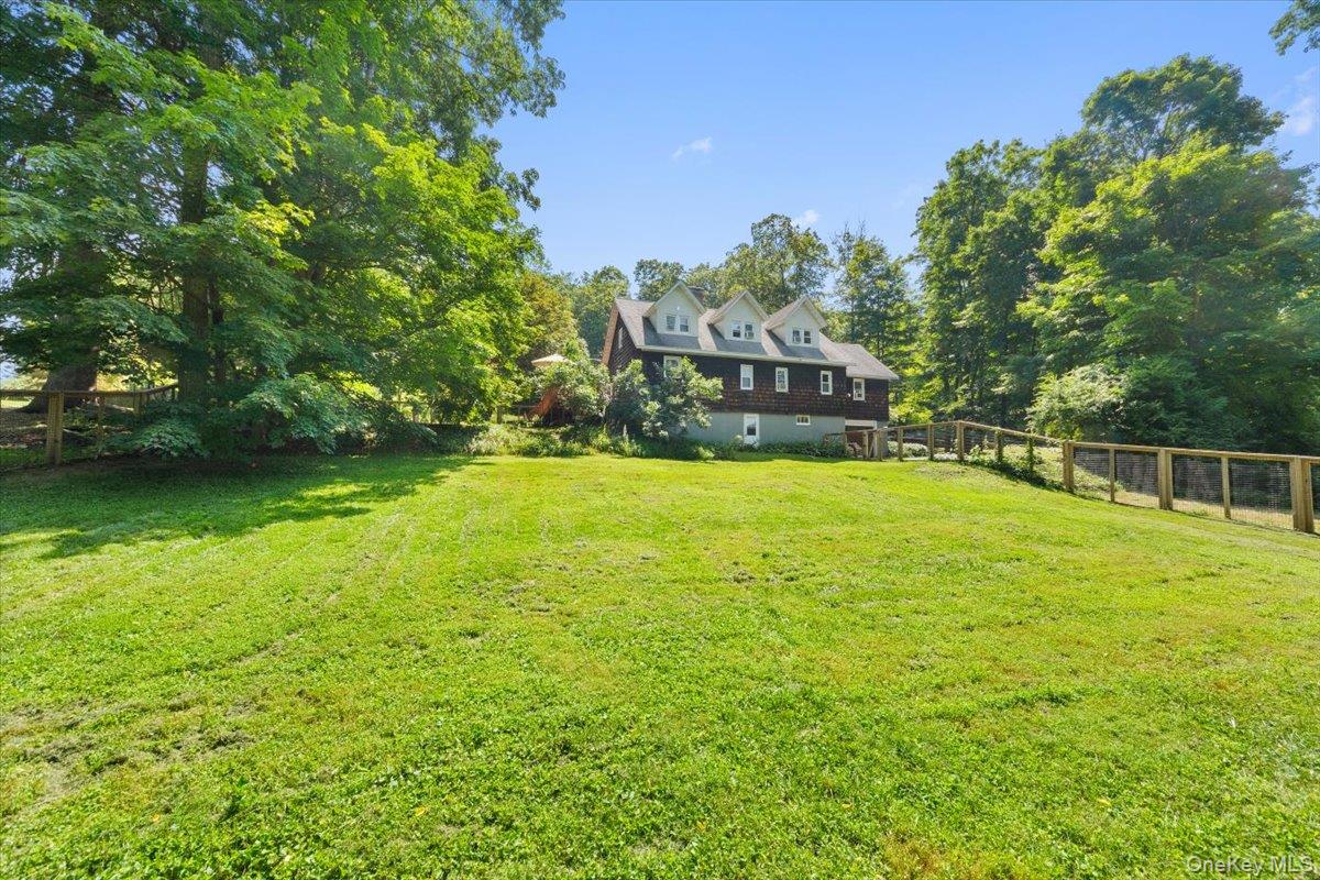 #16 photo, 157 Route 100, Katonah , NY 10536