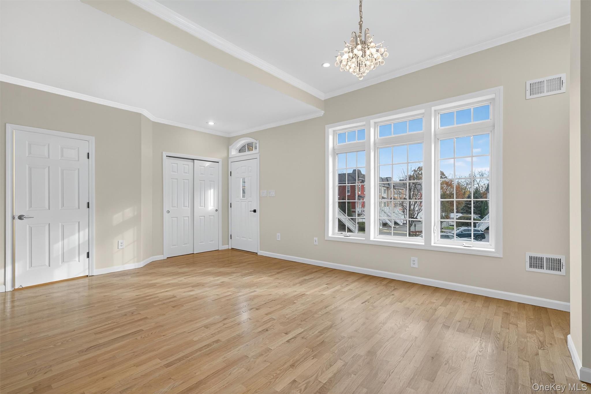 #4 photo, 34 Alexander Court, Nanuet , NY 10954