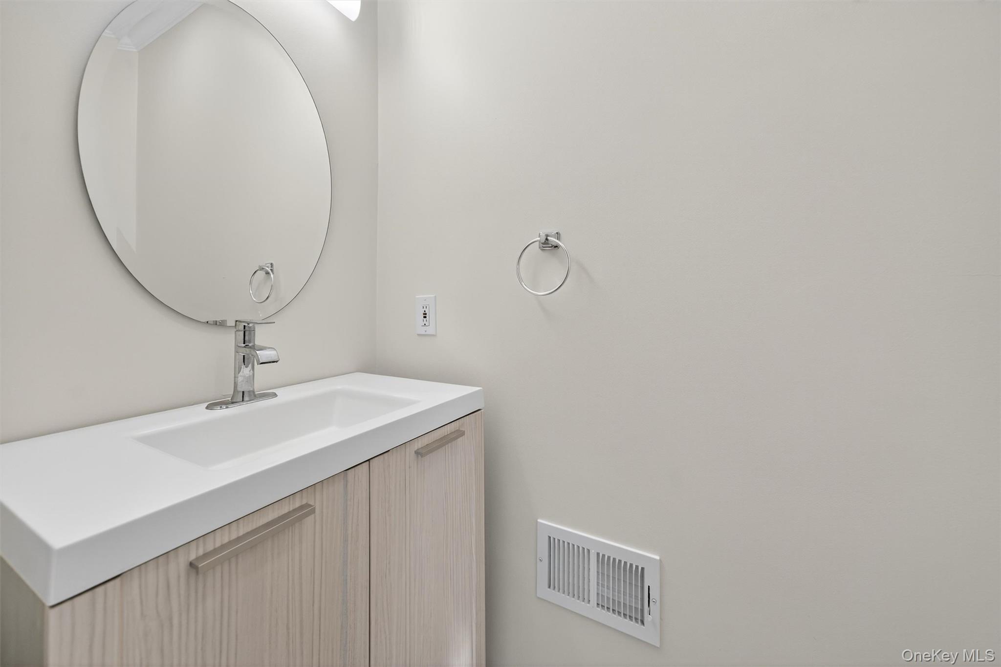 #9 photo, 34 Alexander Court, Nanuet , NY 10954