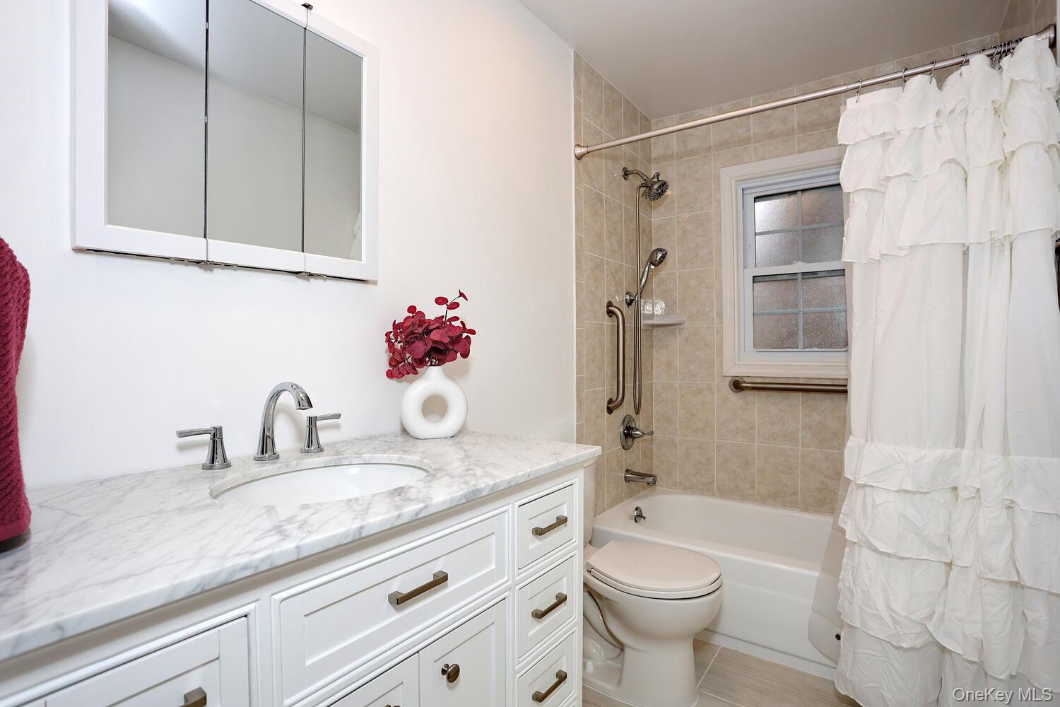 #18 photo, 49 E Hall Avenue, New City , NY 10956