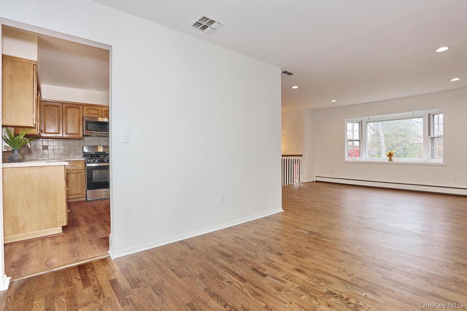 #9 photo, 49 E Hall Avenue, New City , NY 10956