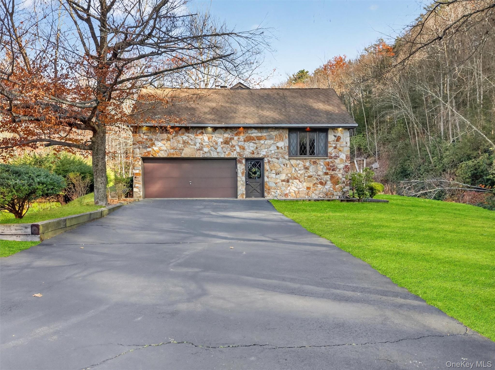 #18 photo, 642 State Route 42, Sparrowbush , NY 12780