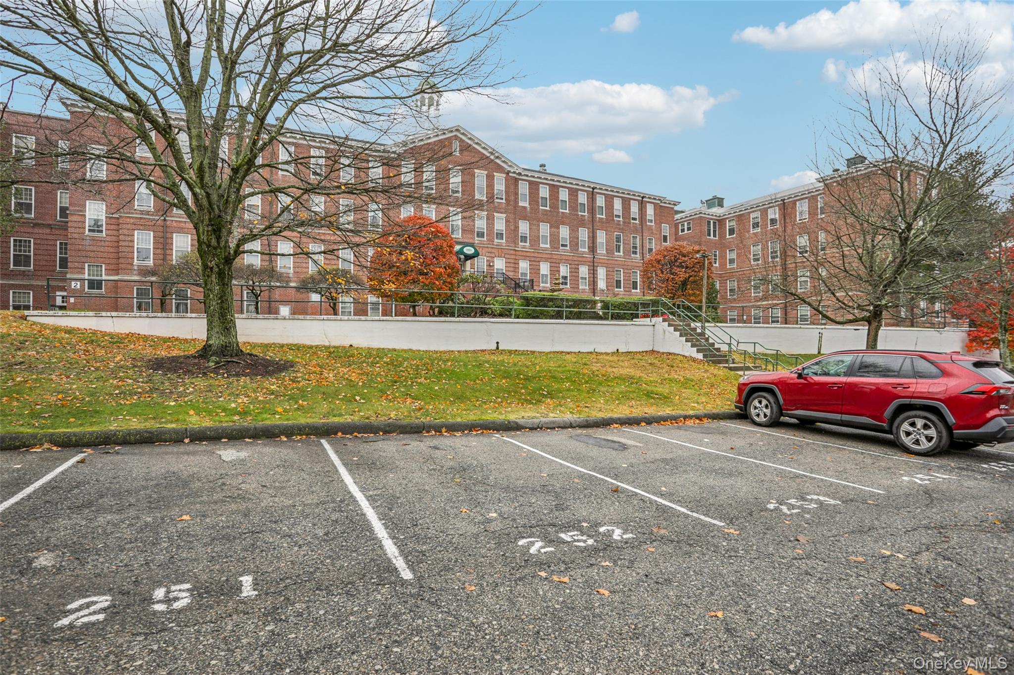 #1 photo, 3208 Villa At The Woods, Peekskill , NY 10566