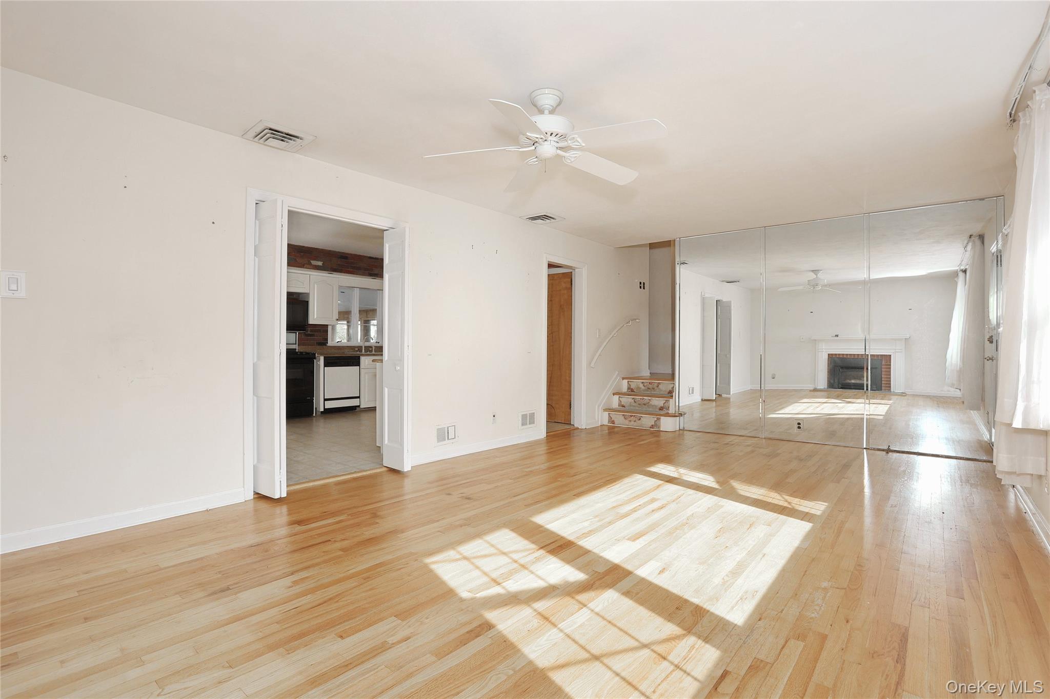 #5 photo, 2 Prides Crossing, New City , NY 10956