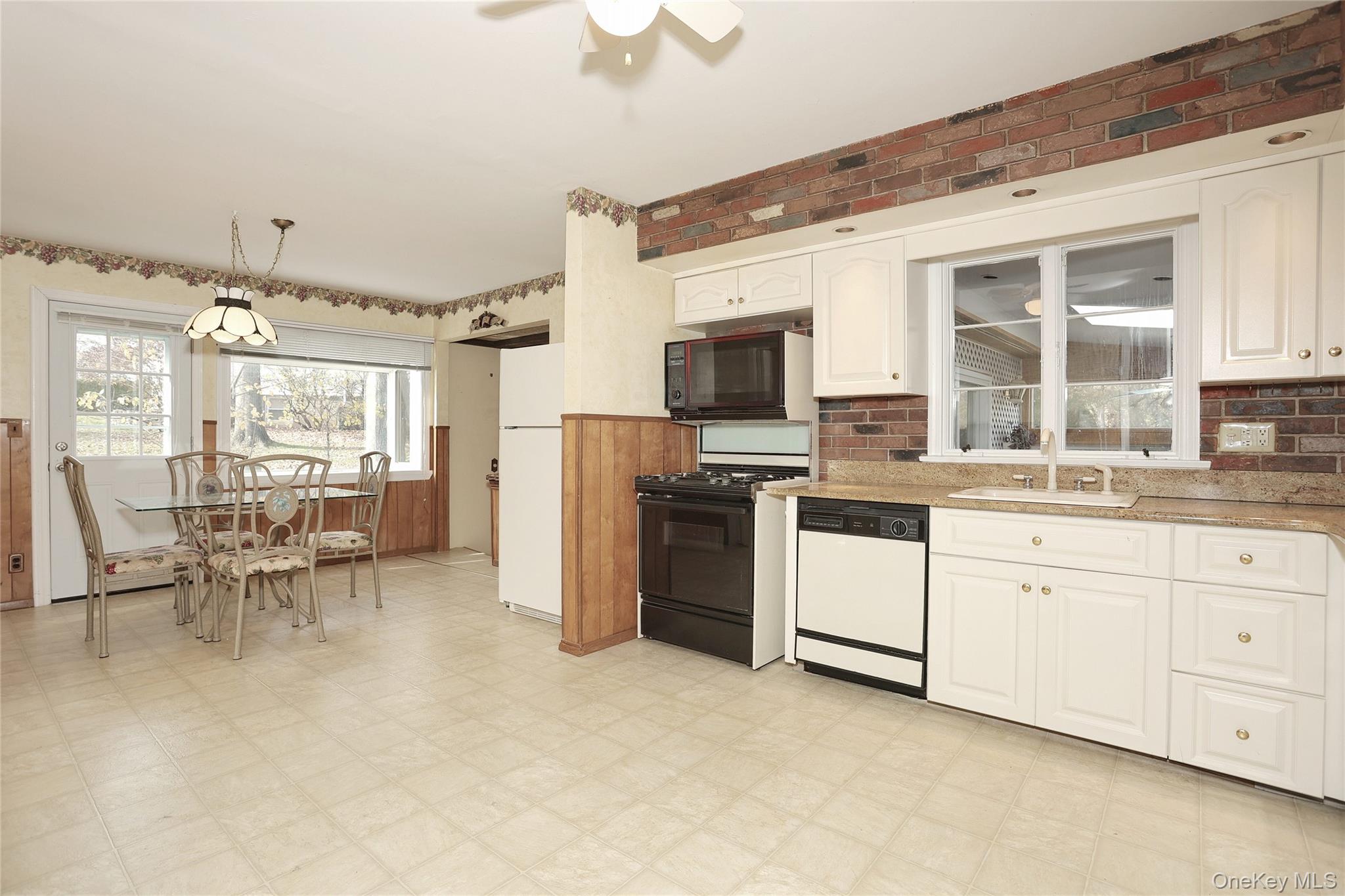 #6 photo, 2 Prides Crossing, New City , NY 10956