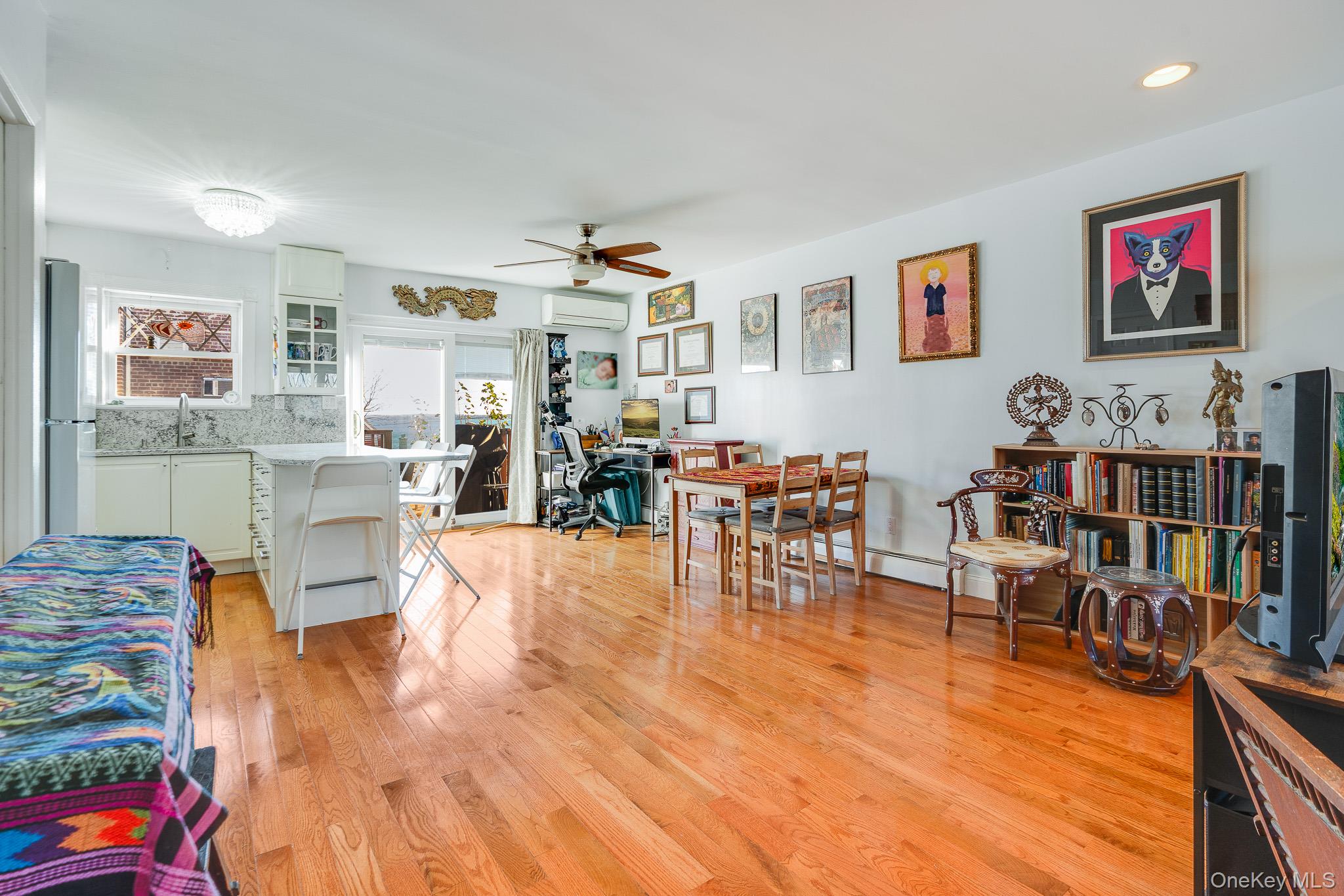 #12 photo, 904 Dean Avenue, Bronx , NY 10465