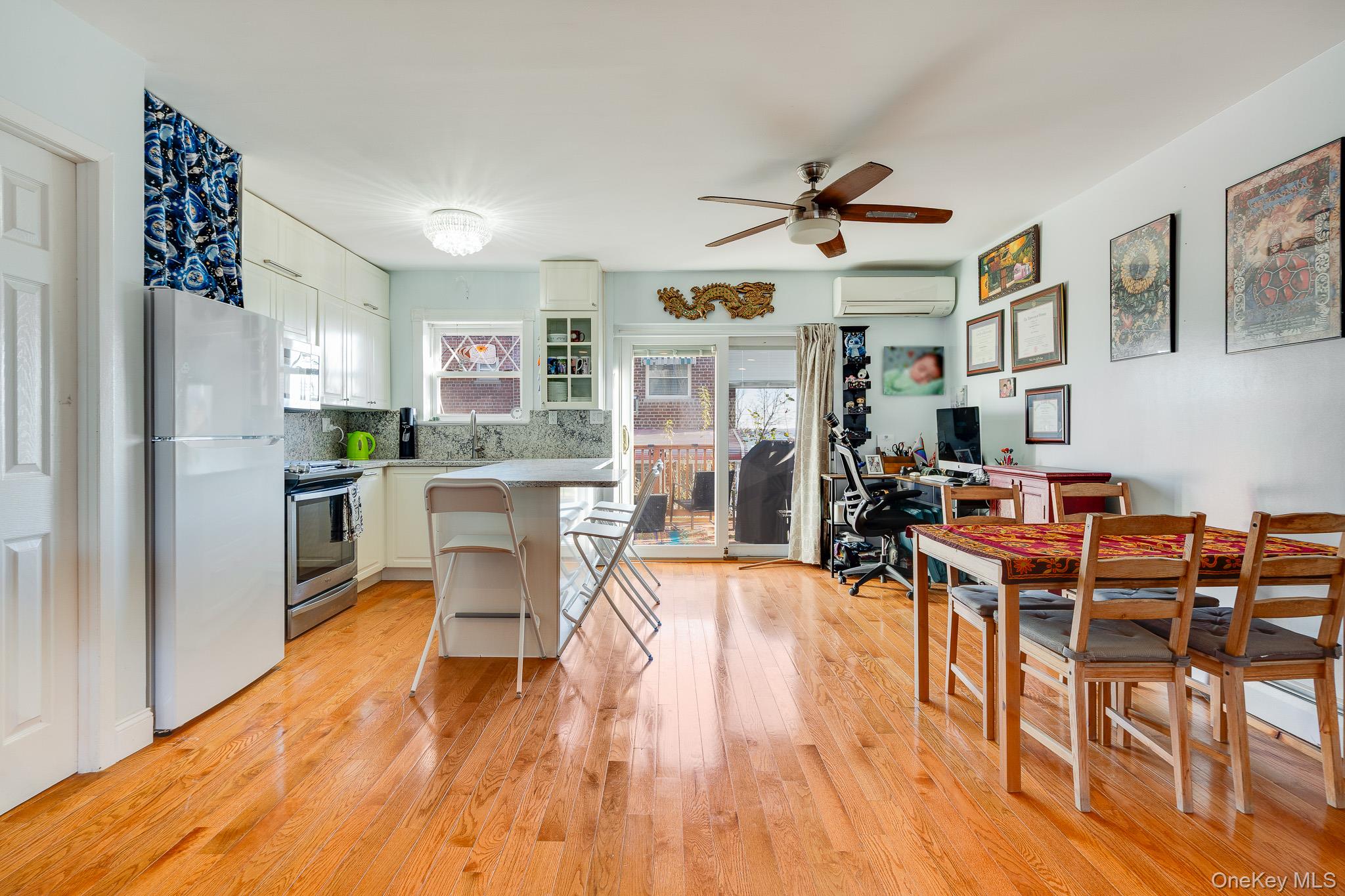 #13 photo, 904 Dean Avenue, Bronx , NY 10465