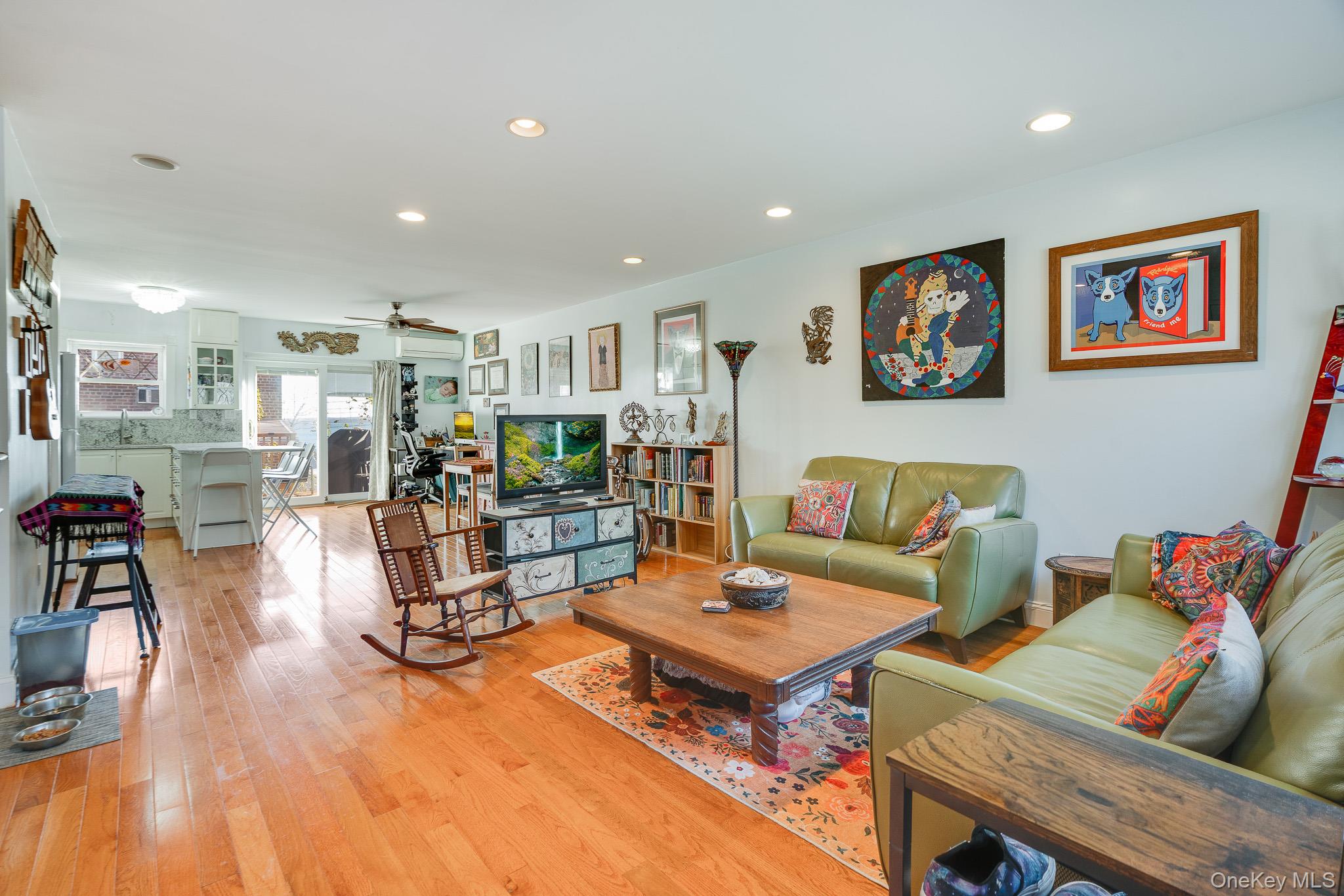 #8 photo, 904 Dean Avenue, Bronx , NY 10465