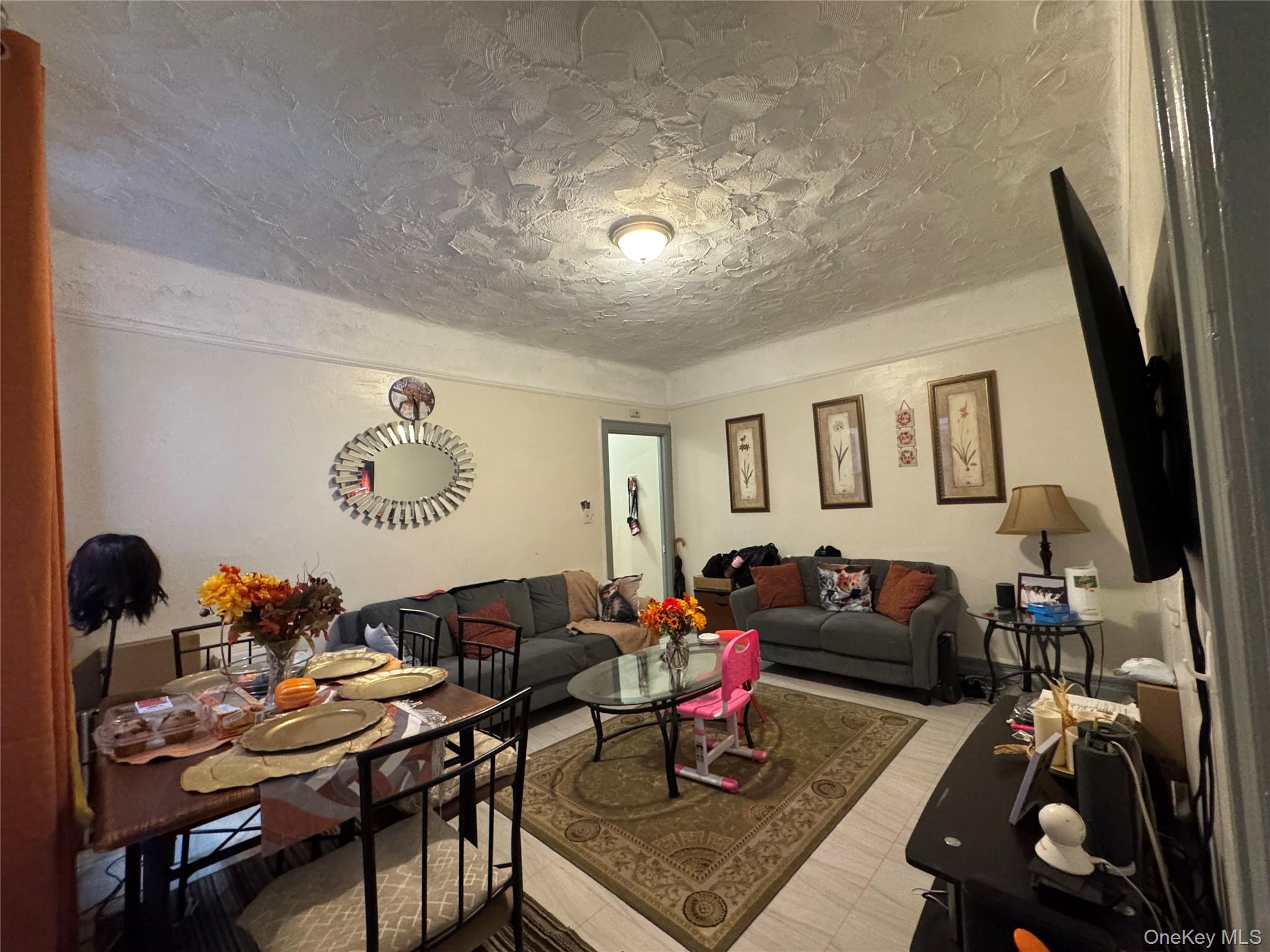 #16 photo, 1140 Metcalf Avenue, Bronx , NY 10472