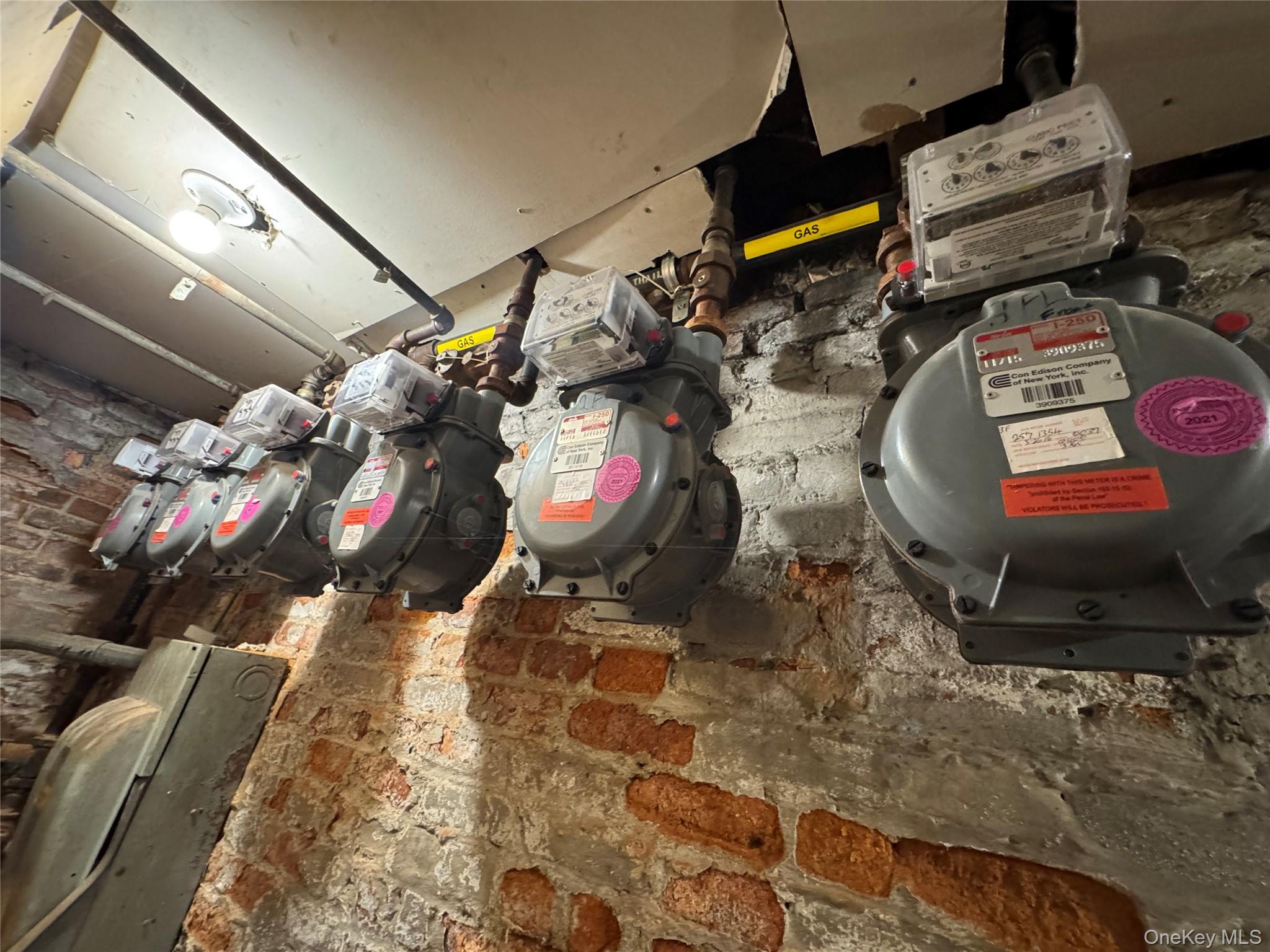 #20 photo, 1140 Metcalf Avenue, Bronx , NY 10472