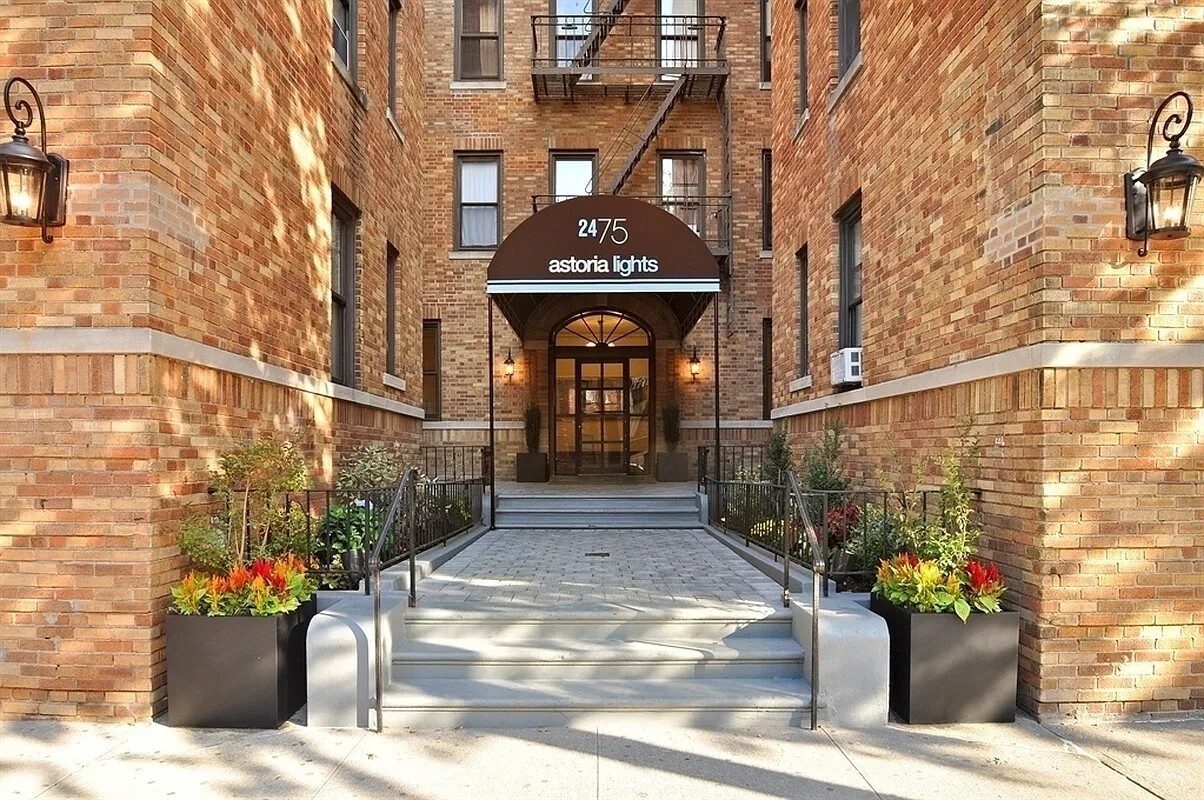 #12 photo, 24-75 38TH Street, Astoria , NY 11101