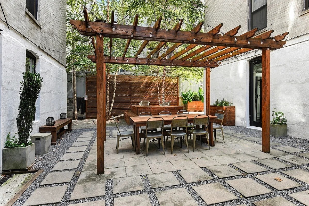 #16 photo, 24-75 38TH Street, Astoria , NY 11101