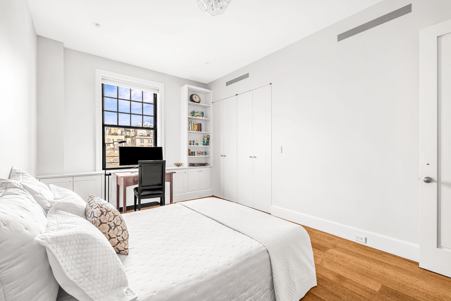 #8 photo, 270 W END Avenue, Upper West Side , NY 10023