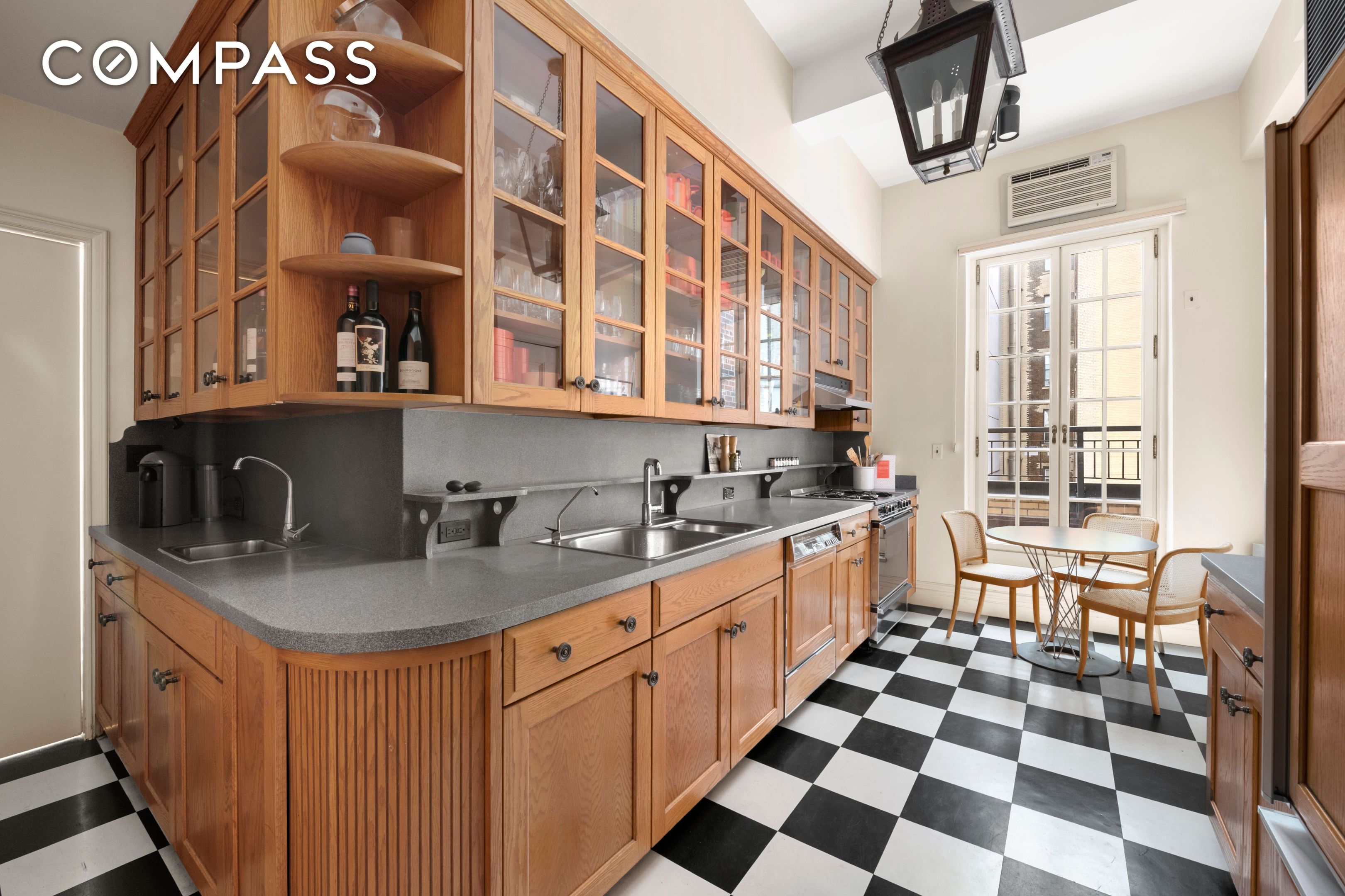 #10 photo, 911 Park Avenue, Upper East Side , NY 10075