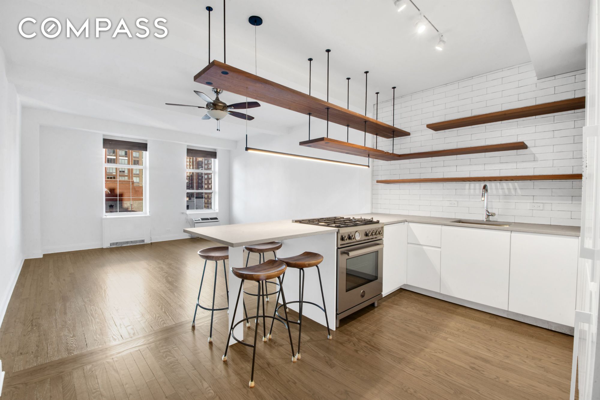 #3 photo, 410 W 24th Street, Chelsea , NY 10011