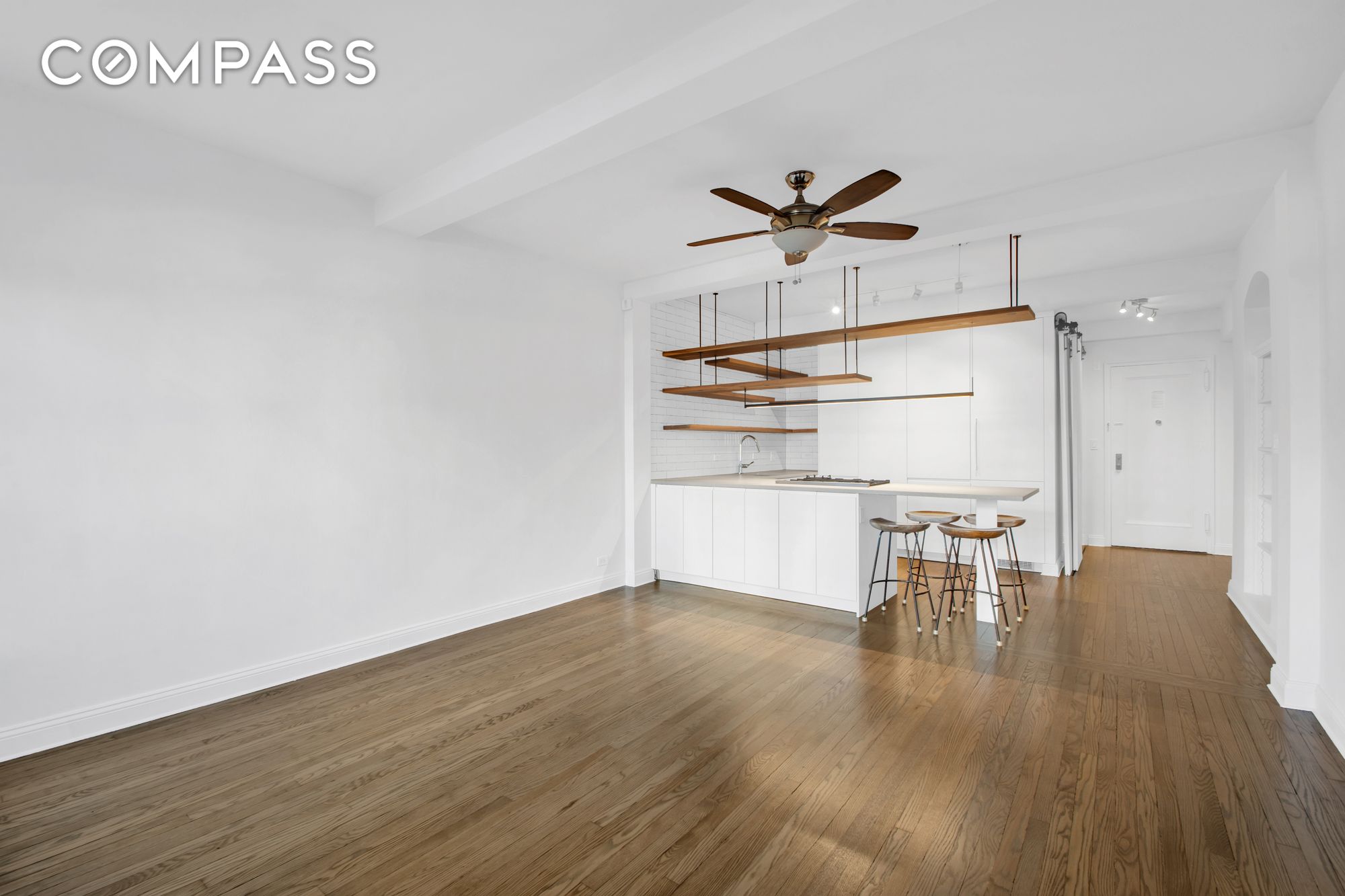 #7 photo, 410 W 24th Street, Chelsea , NY 10011