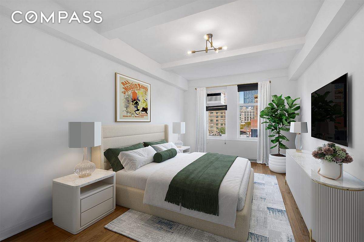 #8 photo, 410 W 24th Street, Chelsea , NY 10011