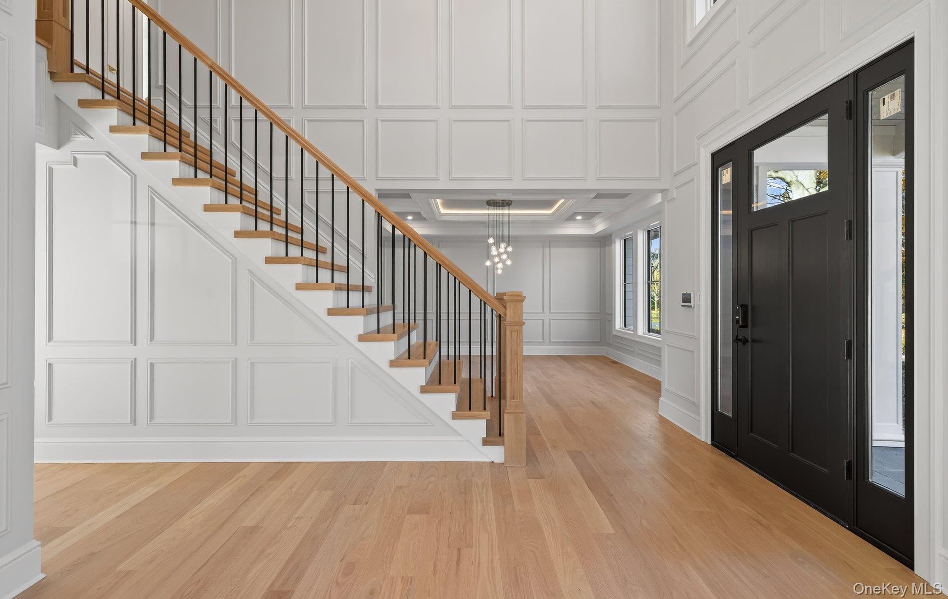 #11 photo, 150 Milburn Lane, East Hills , NY 11577