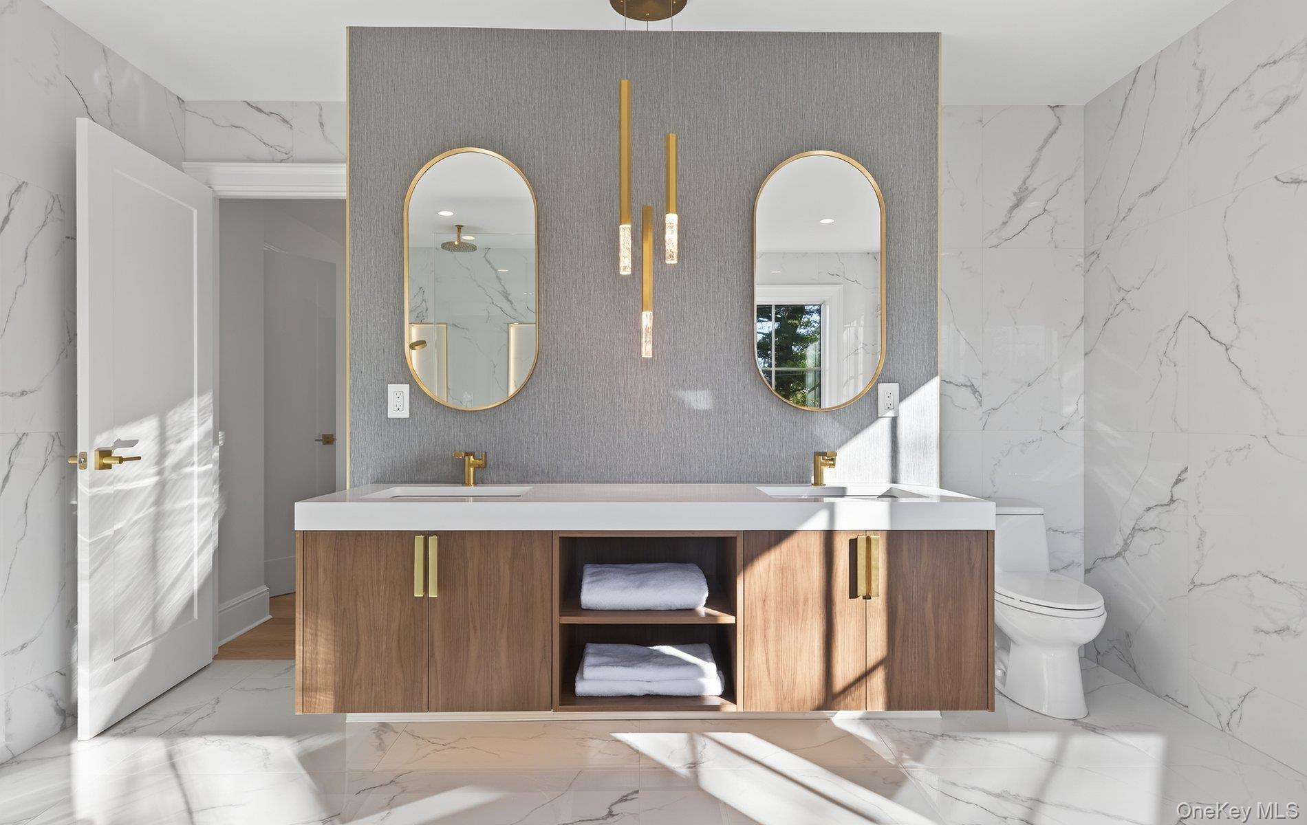 #15 photo, 150 Milburn Lane, East Hills , NY 11577