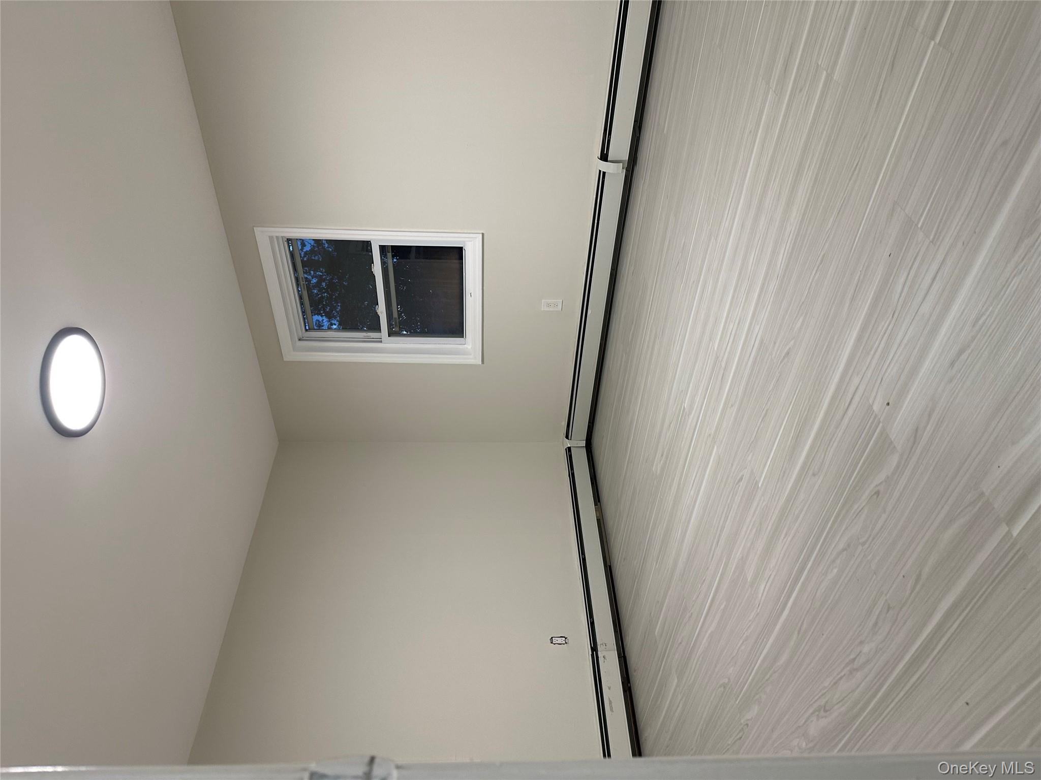 #2 photo, 72 Oakmont Avenue, Selden , NY 11784