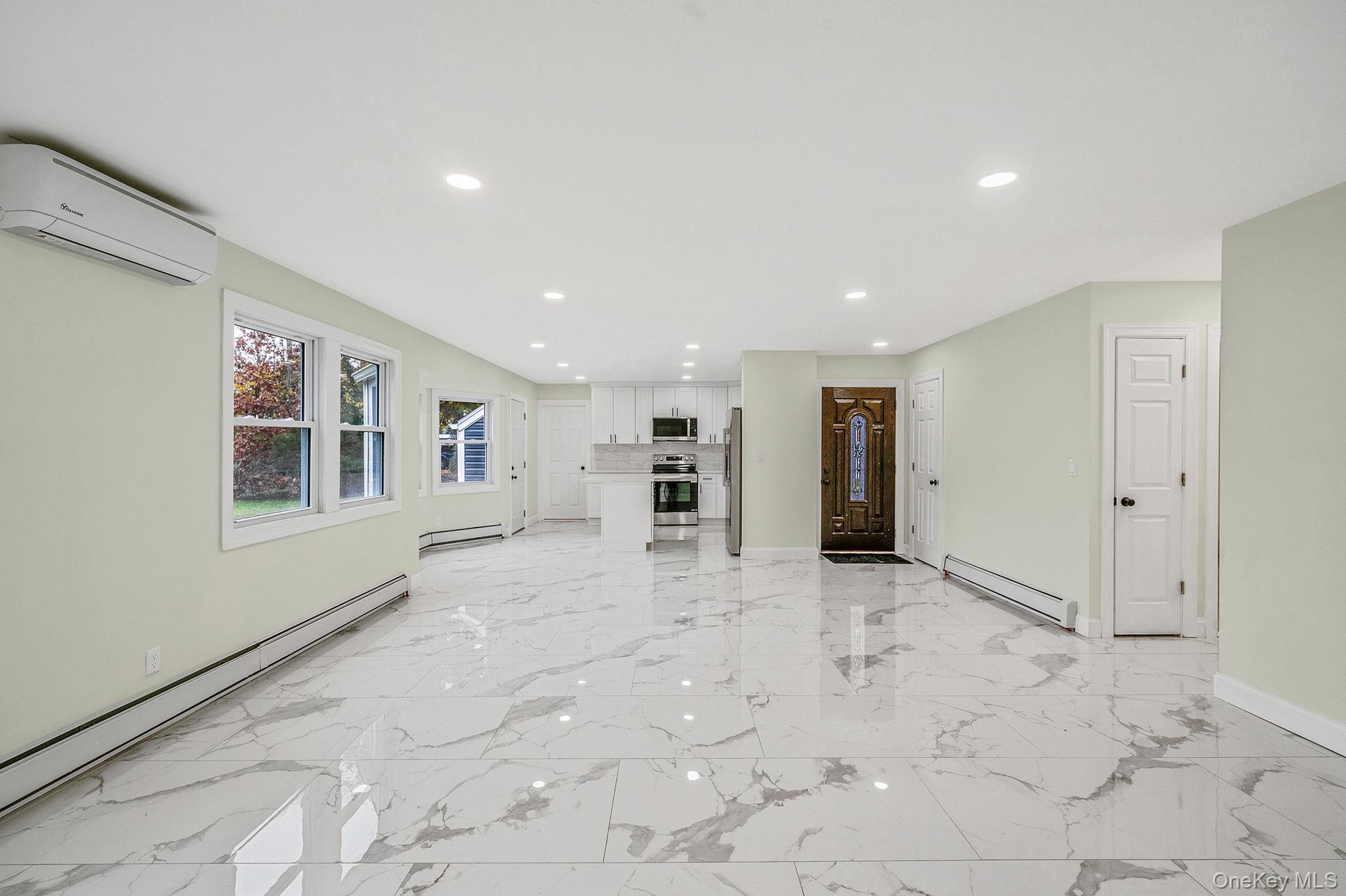 #10 photo, 50 7th Street, Saint James , NY 11780