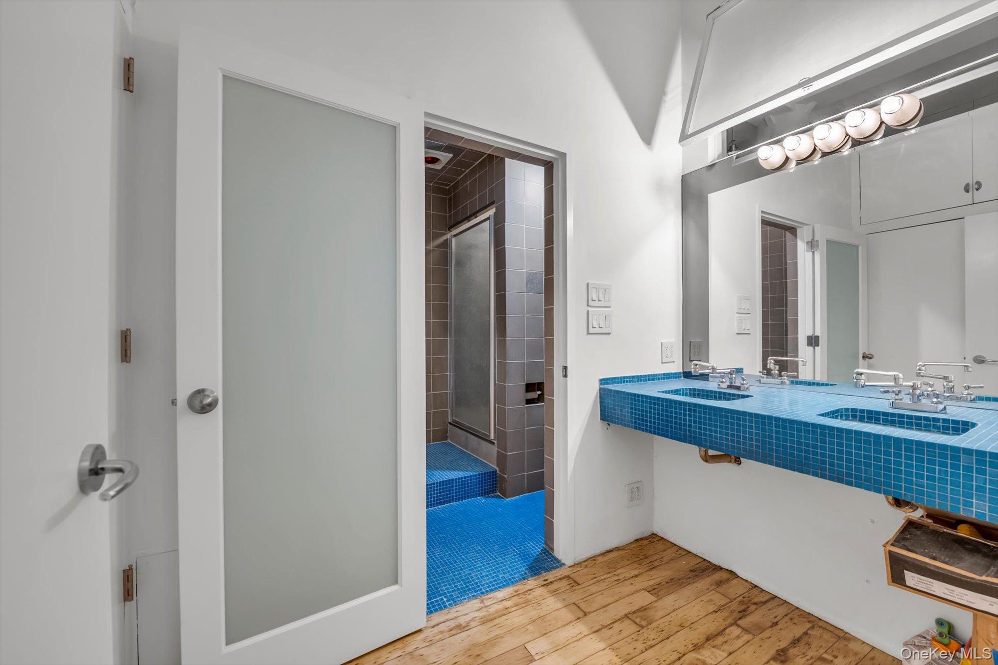 #10 photo, 121 W 17th Street, New York (Manhattan) , NY 10011