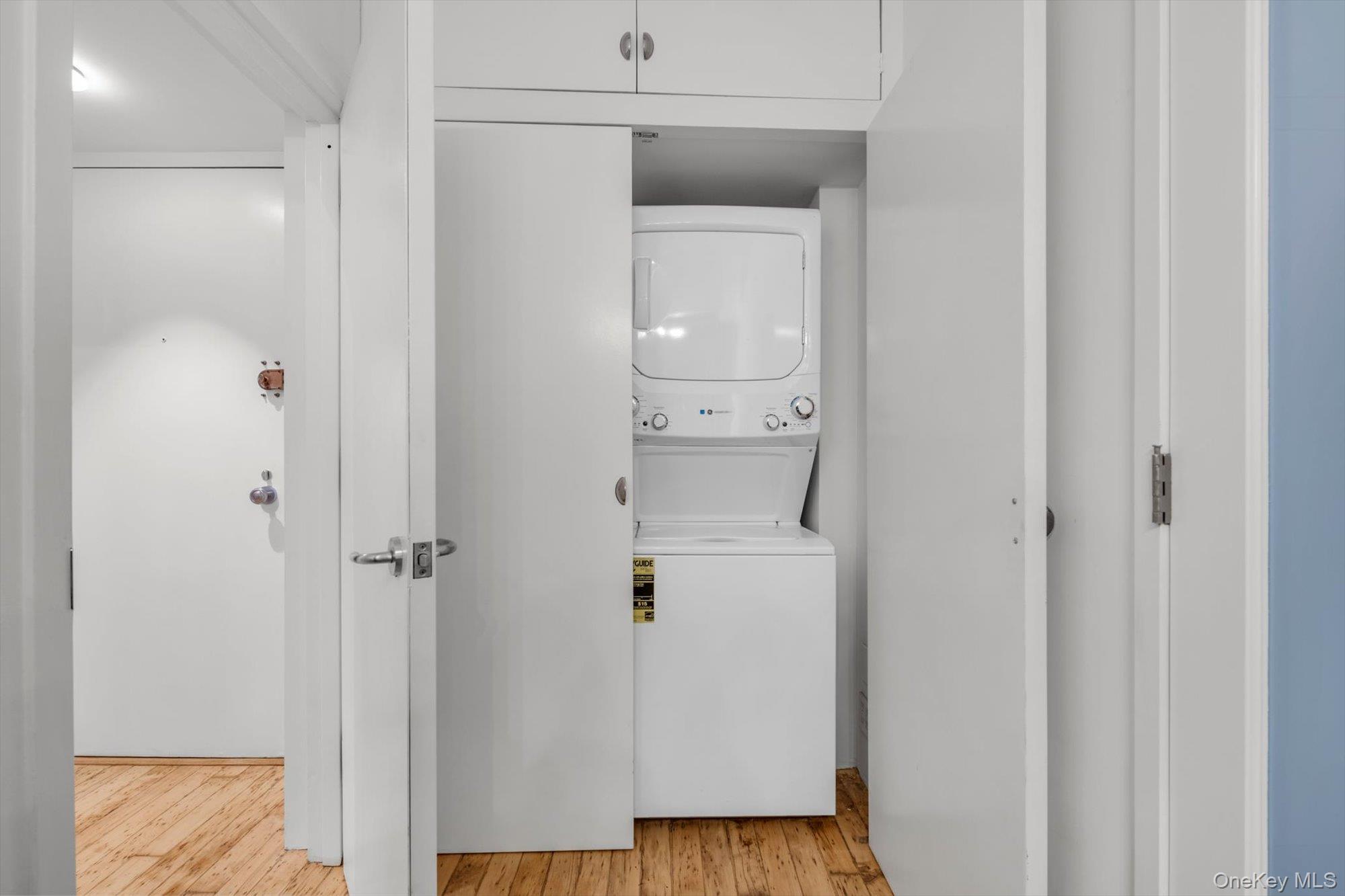 #12 photo, 121 W 17th Street, New York (Manhattan) , NY 10011