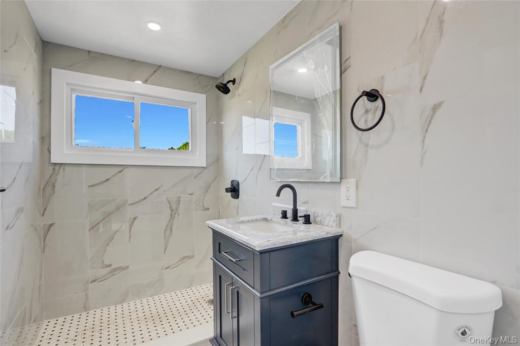 #11 photo, 12 Woodcock Lane, Levittown , NY 11756