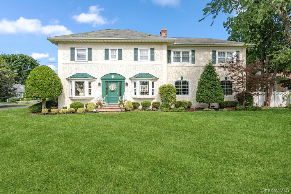 #2 photo, 1 Bayview Avenue, Islip , NY 11751