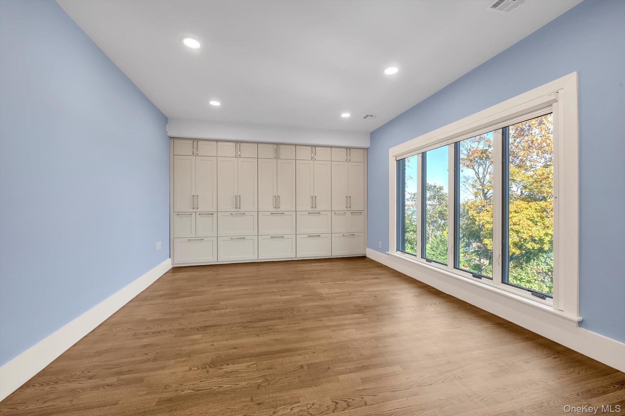 #18 photo, 29-41 218th Street, Bayside , NY 11360