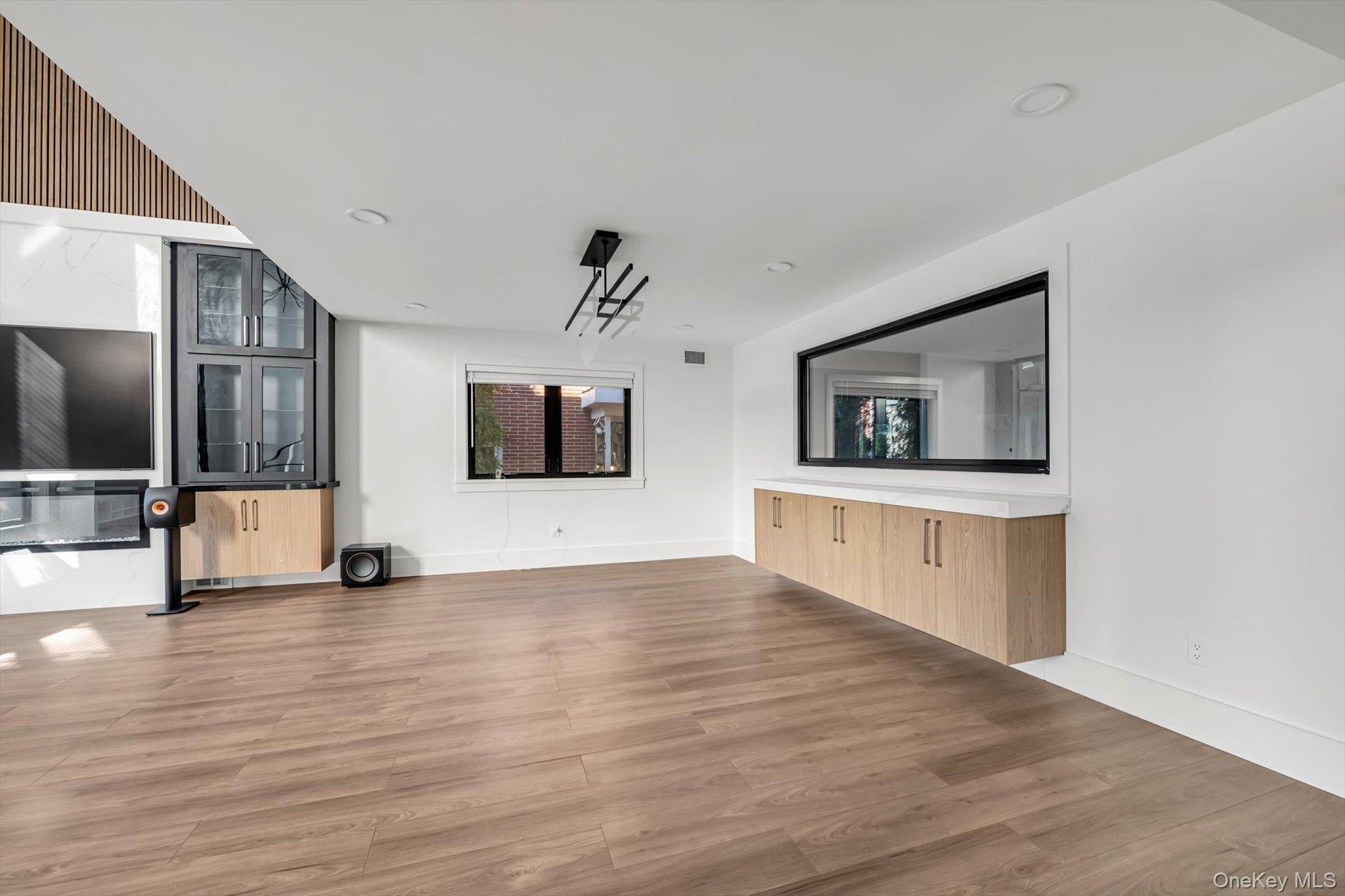 #8 photo, 29-41 218th Street, Bayside , NY 11360