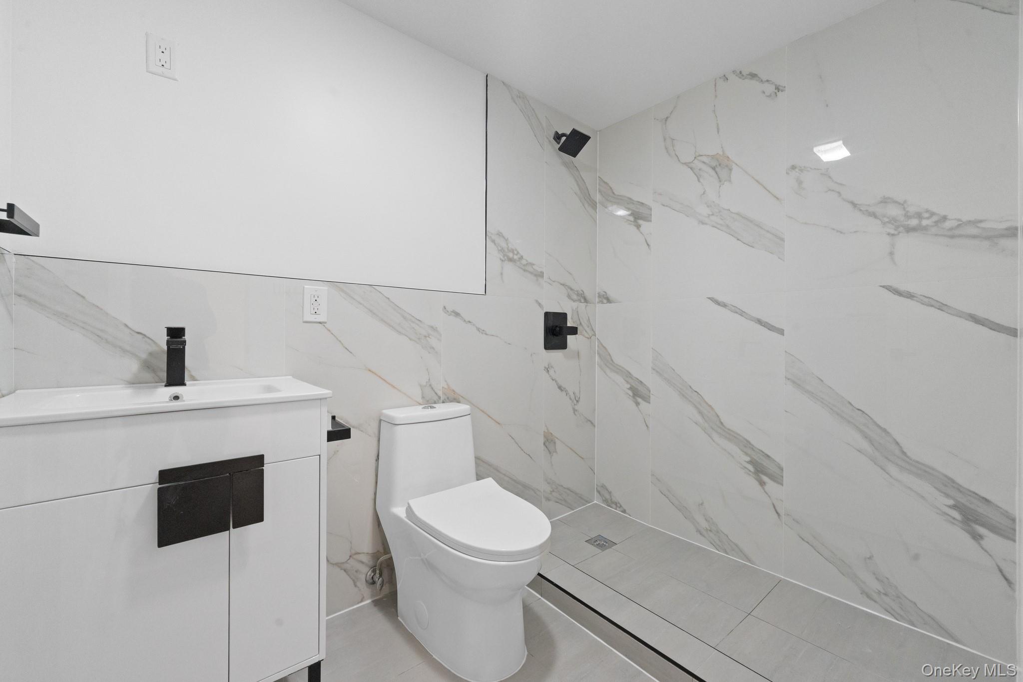 #20 photo, 741 E 227th Street, Bronx , NY 10466